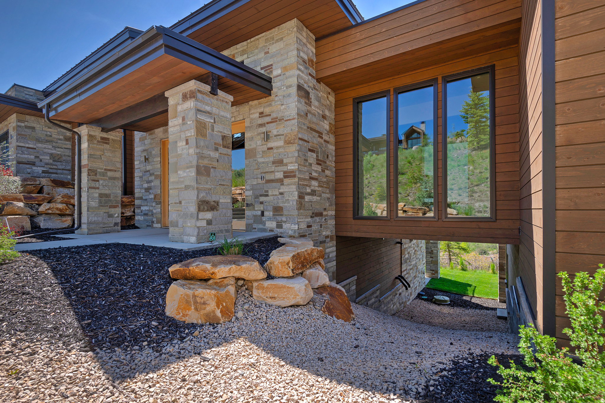 DEER VISTA - Residential