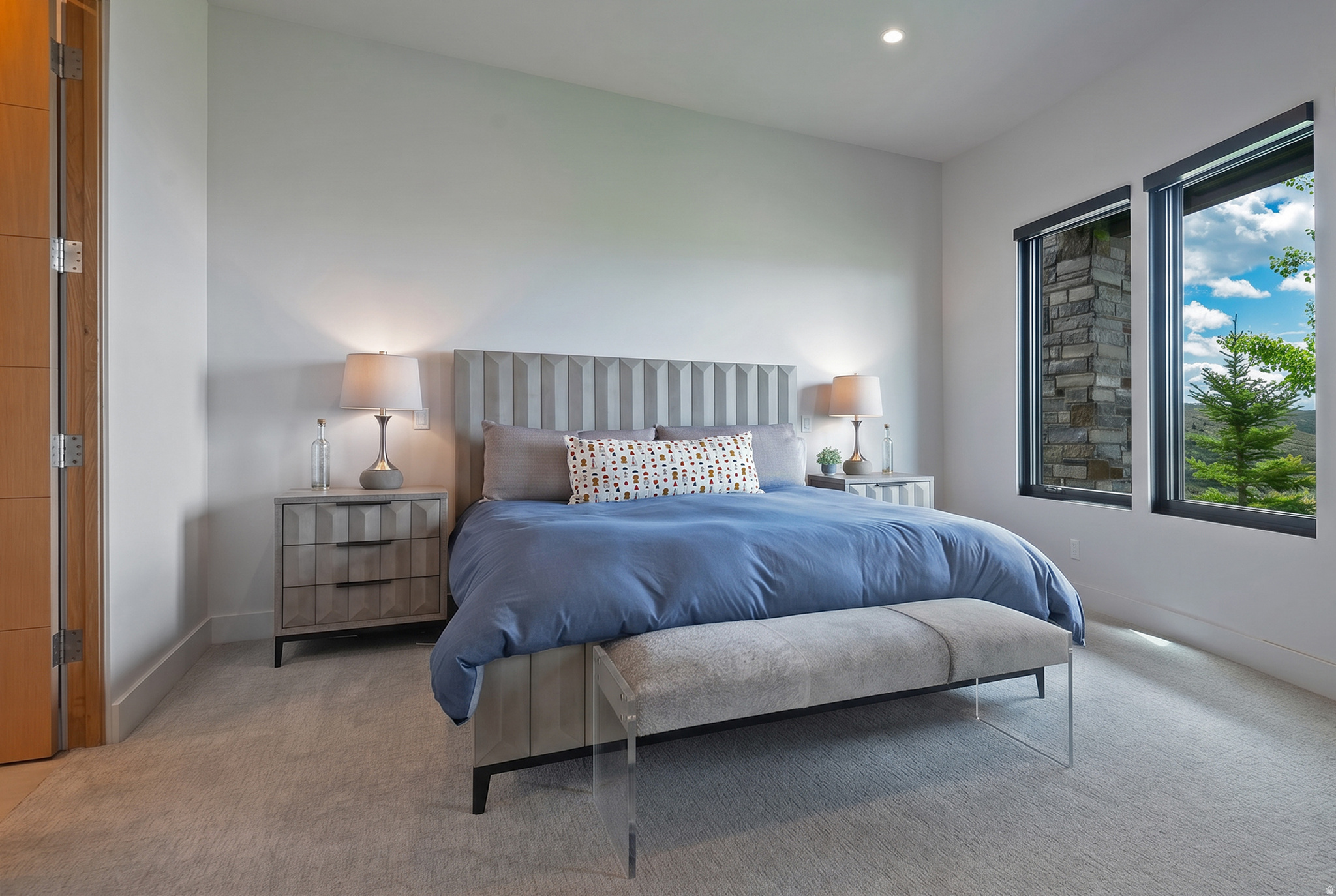 DEER VISTA - Residential