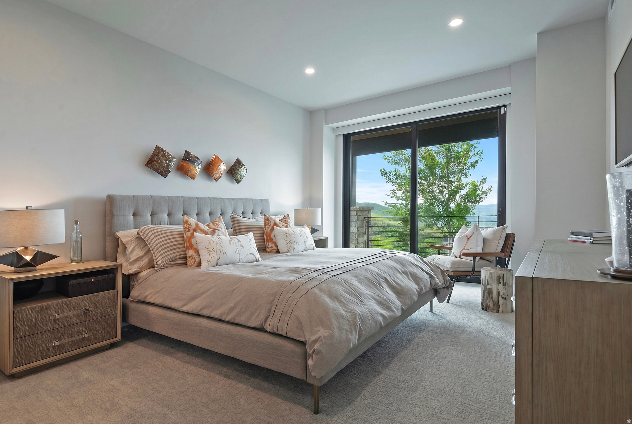 DEER VISTA - Residential
