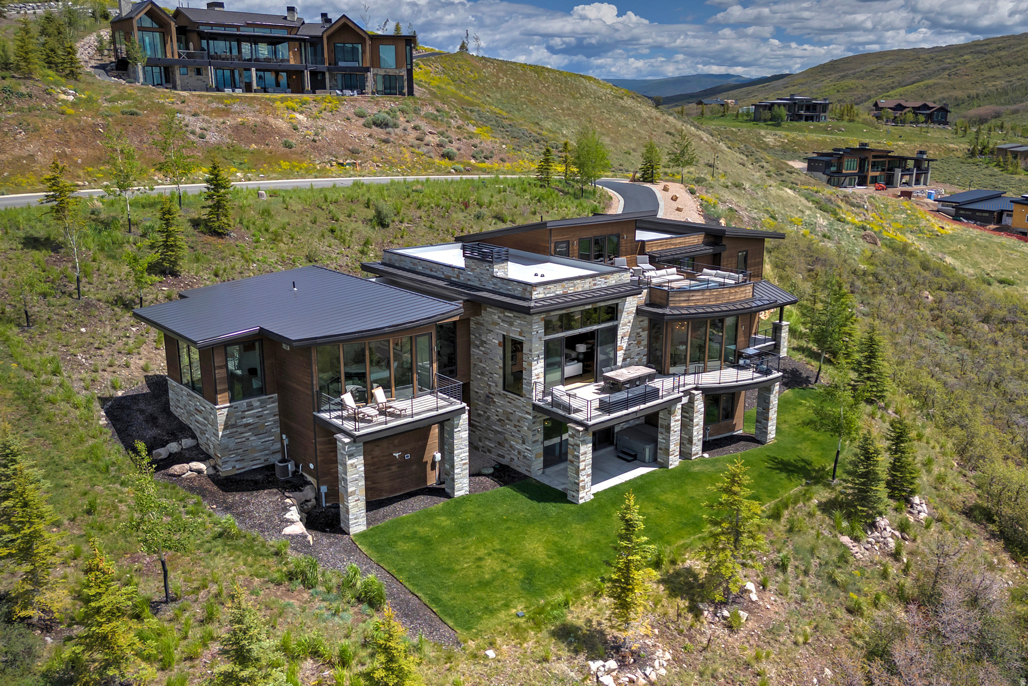 DEER VISTA - Residential
