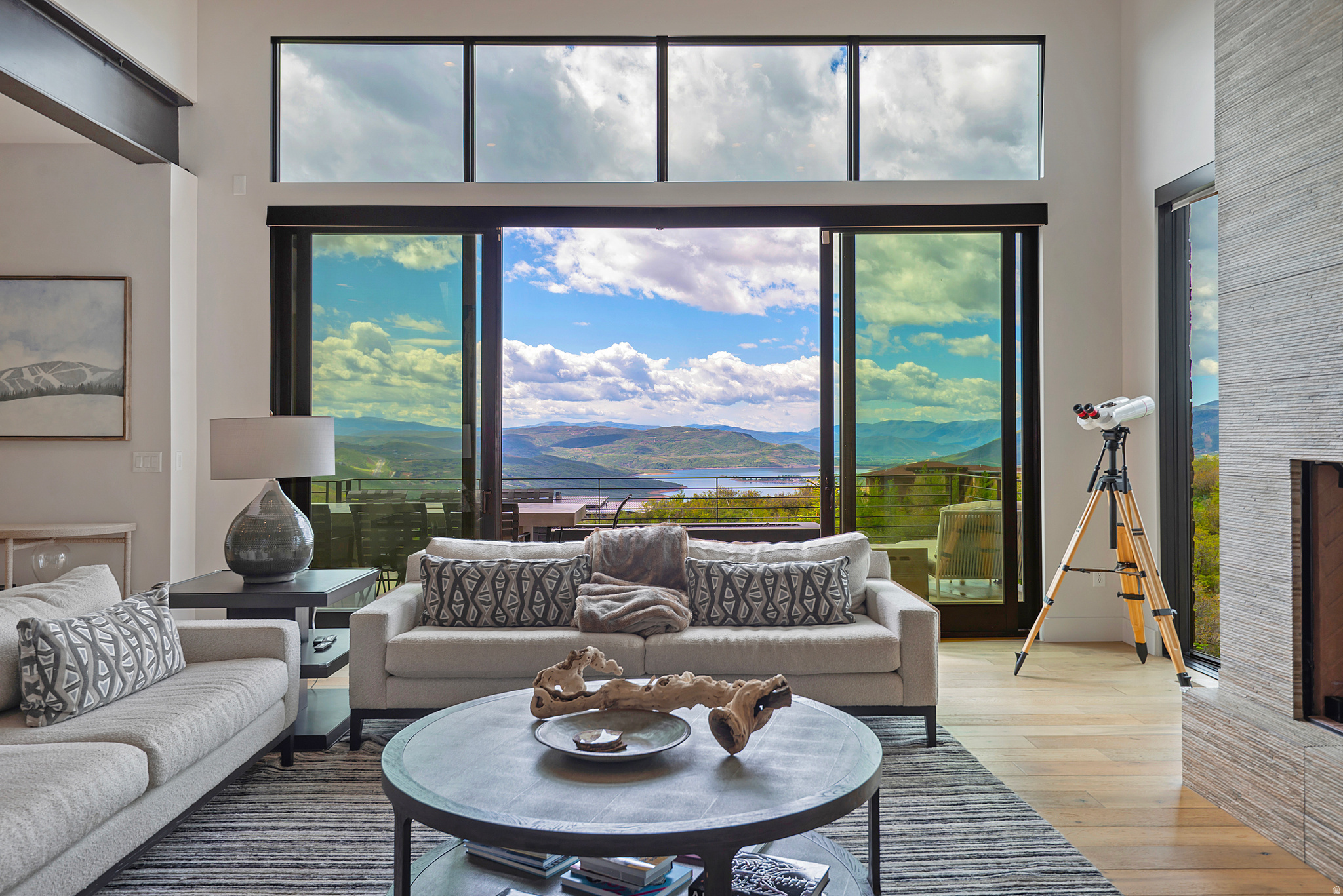 DEER VISTA - Residential