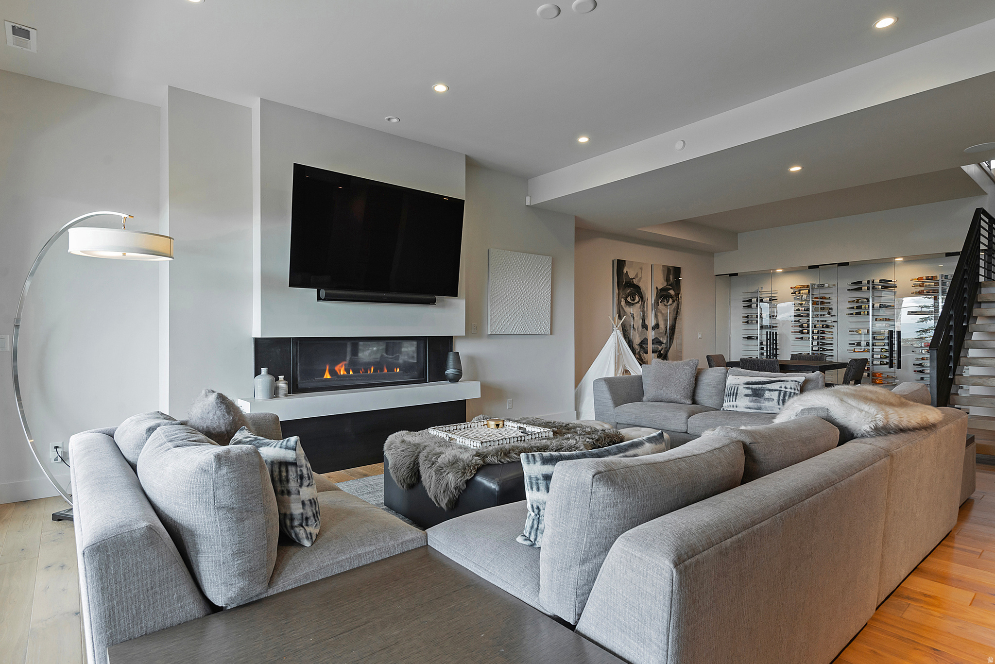 DEER VISTA - Residential