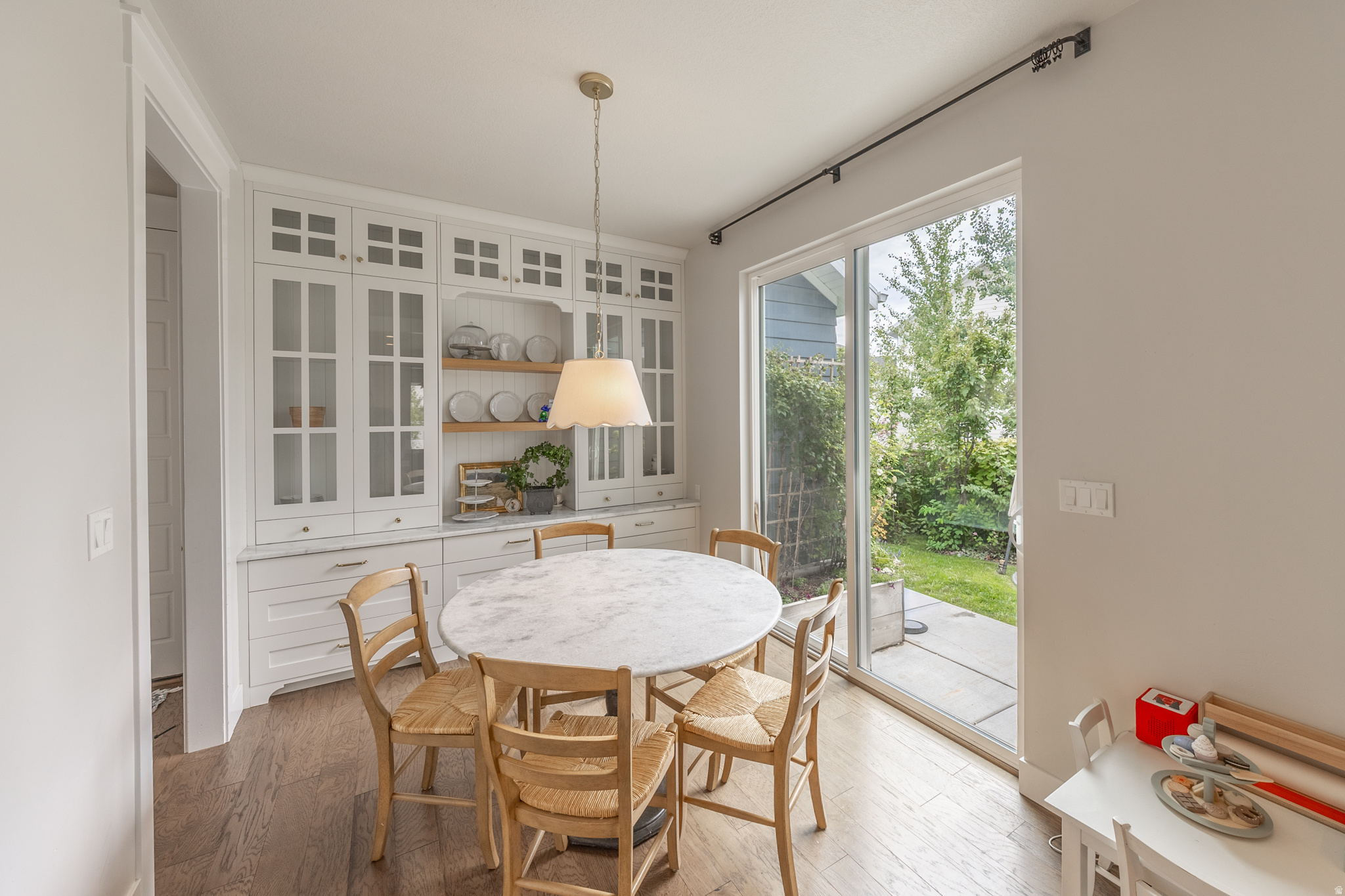HILL FARMS - Residential