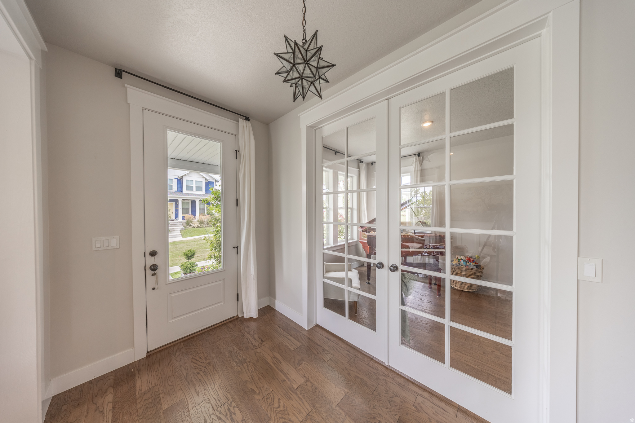 HILL FARMS - Residential