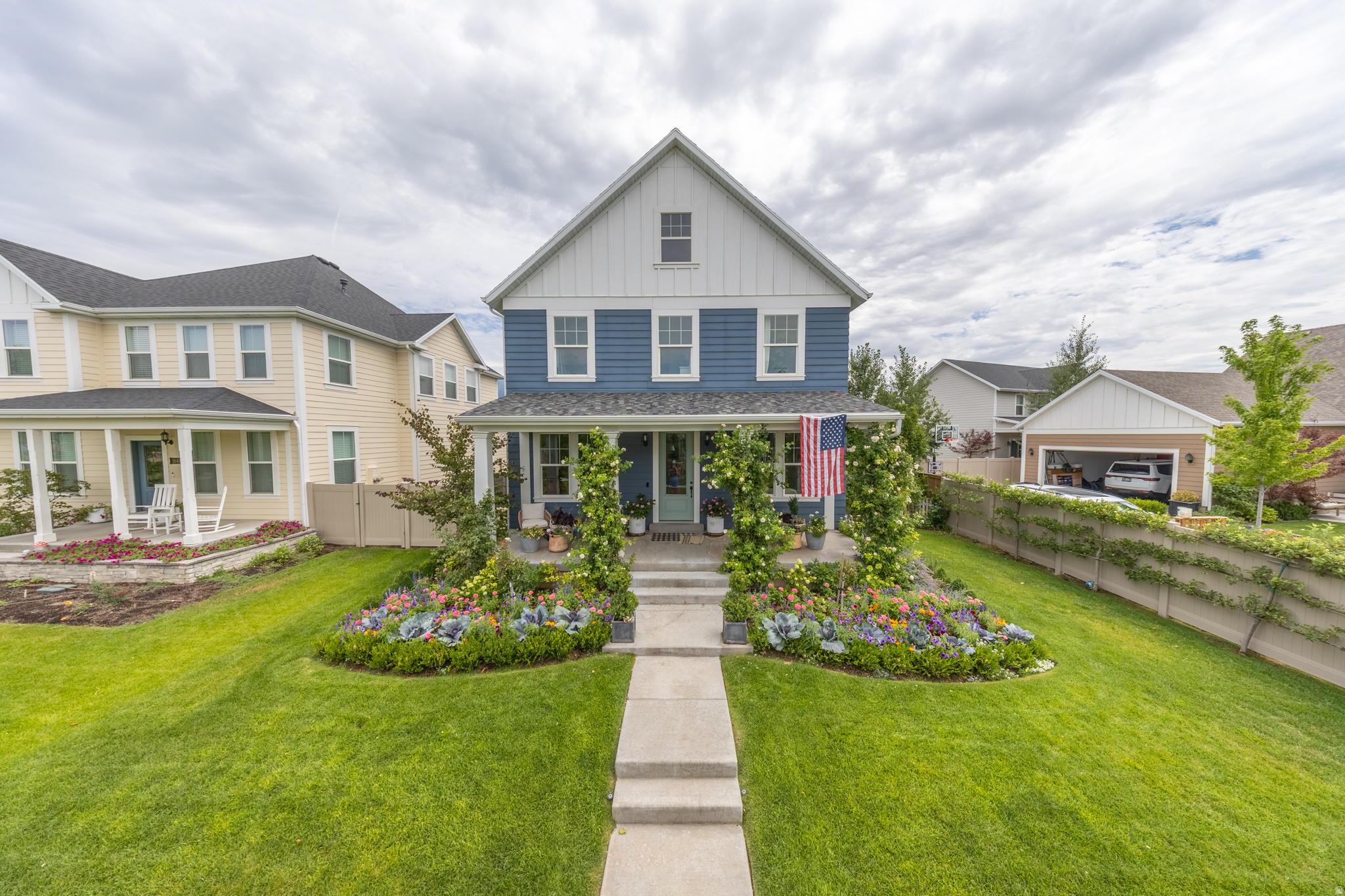 HILL FARMS - Residential