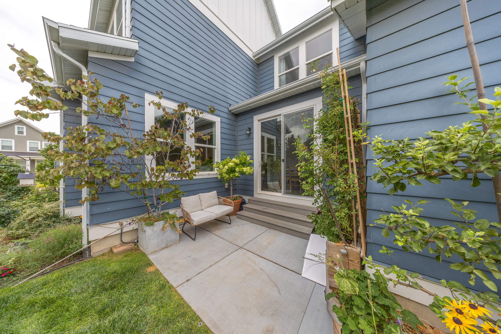 HILL FARMS - Residential