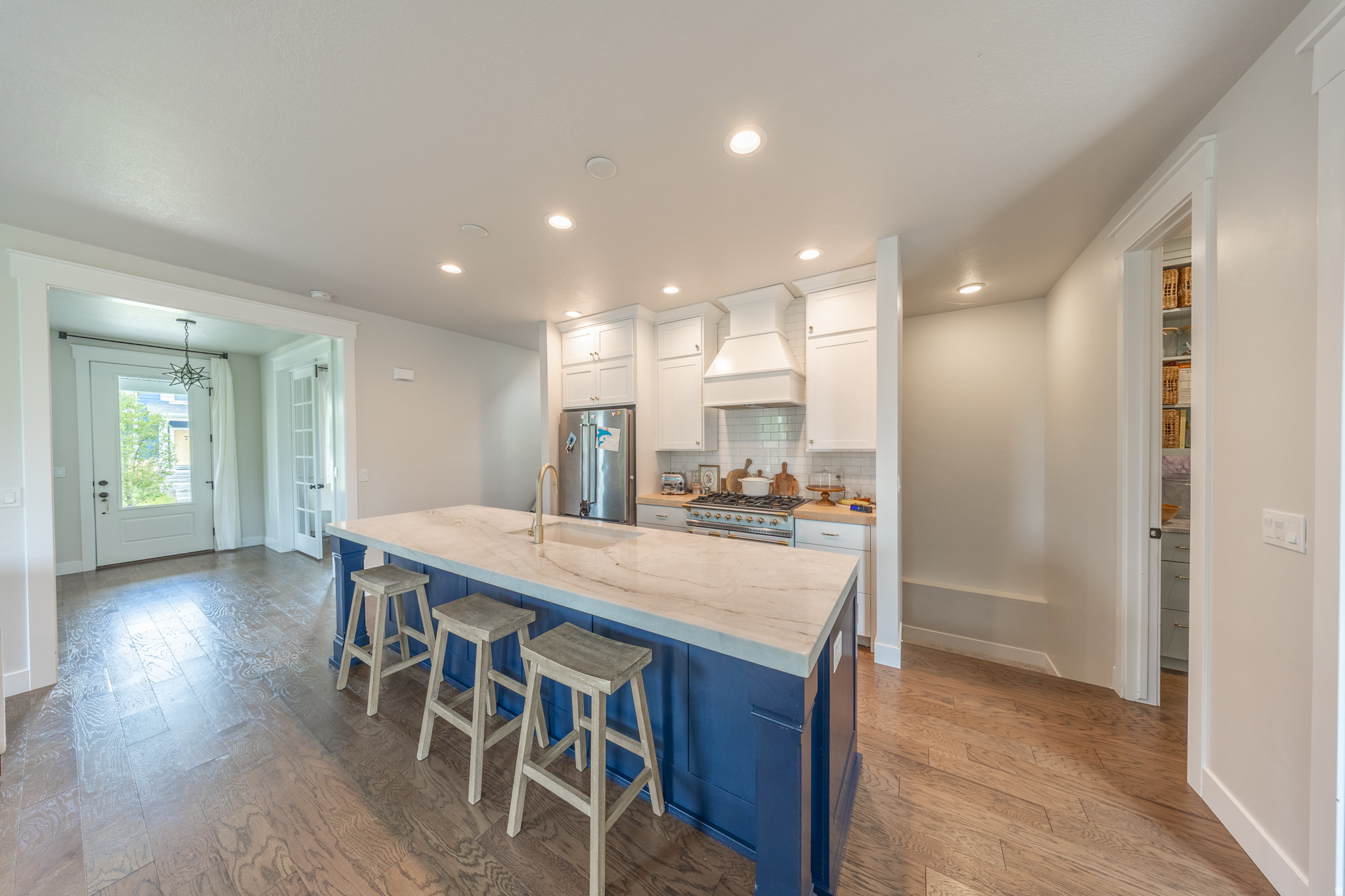 HILL FARMS - Residential