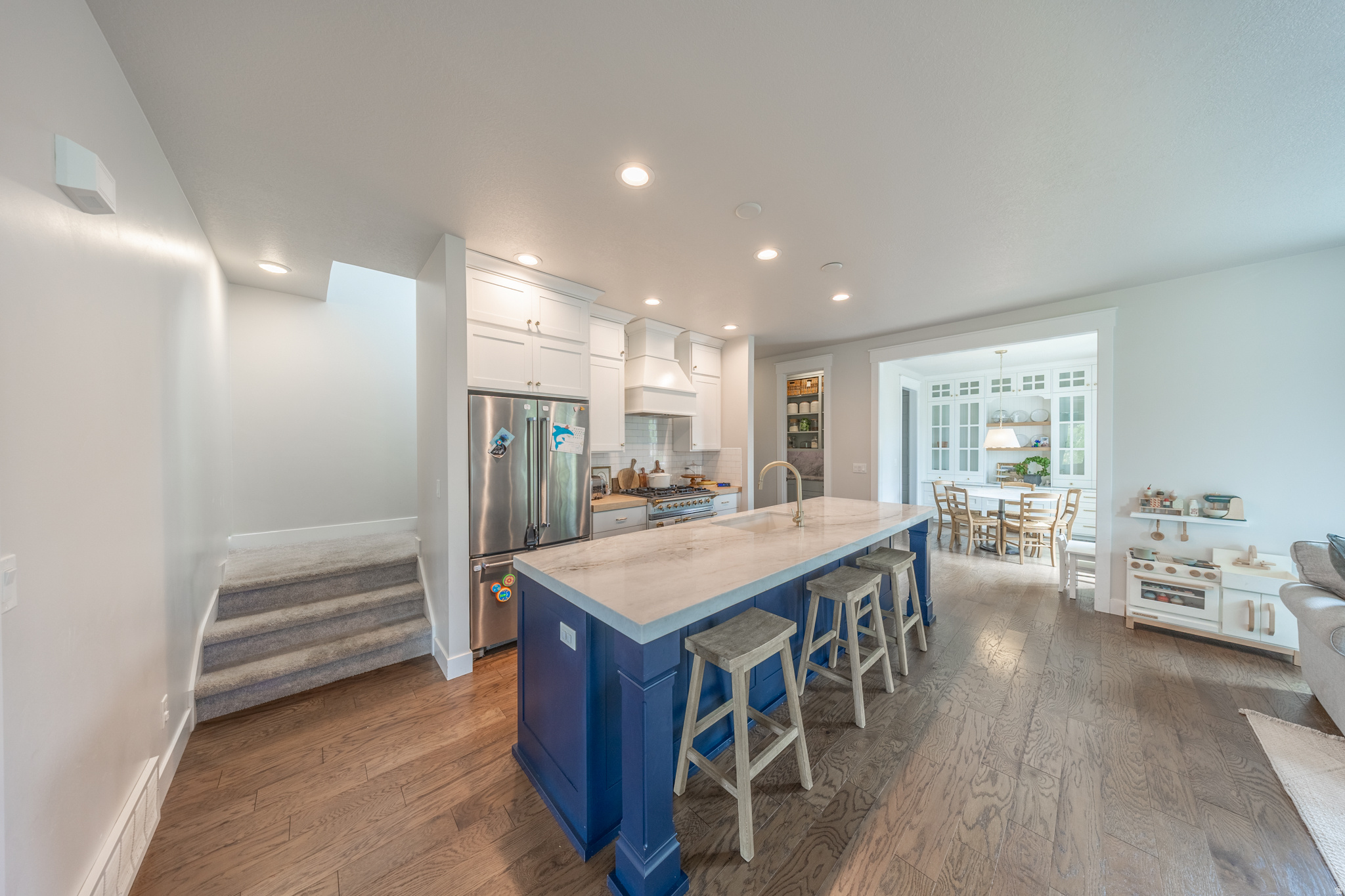 HILL FARMS - Residential
