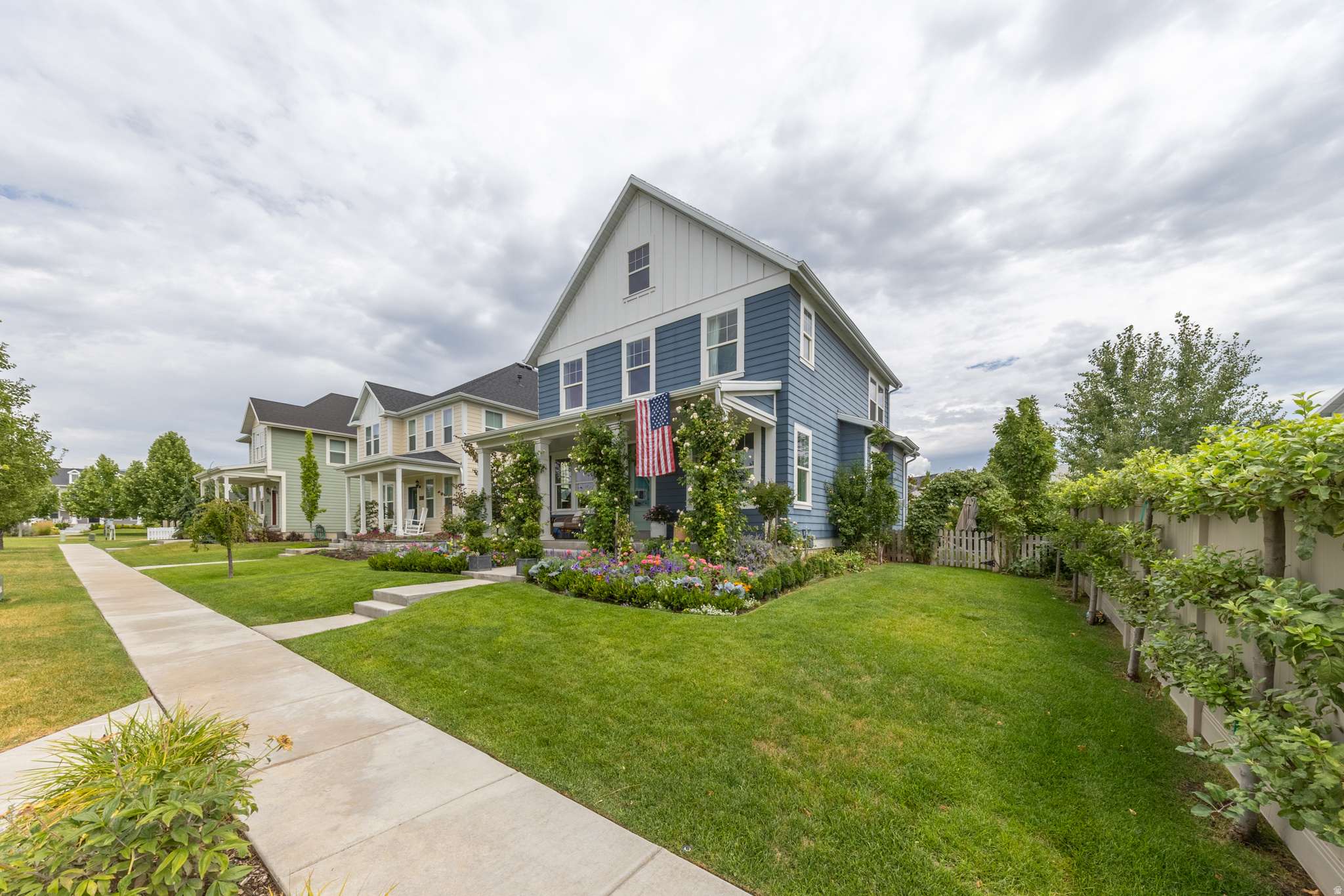 HILL FARMS - Residential