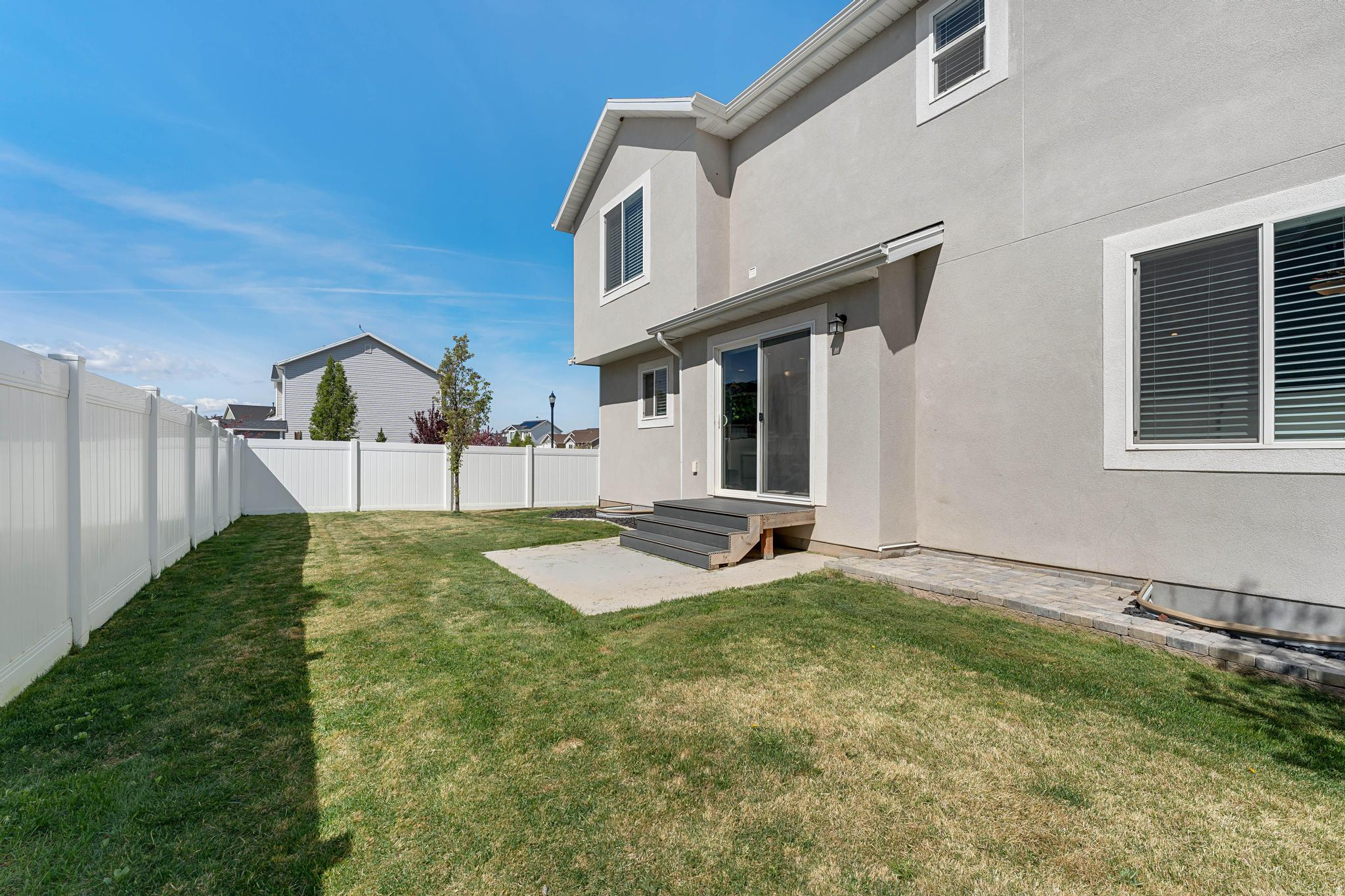 APPLE HOLLOW - Residential