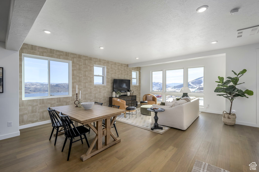 THE POINTE - Residential