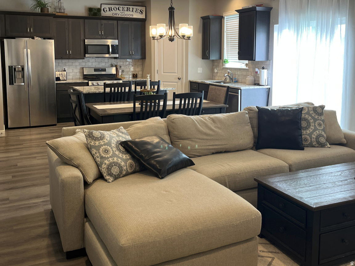 ASPEN RIDGES - Residential