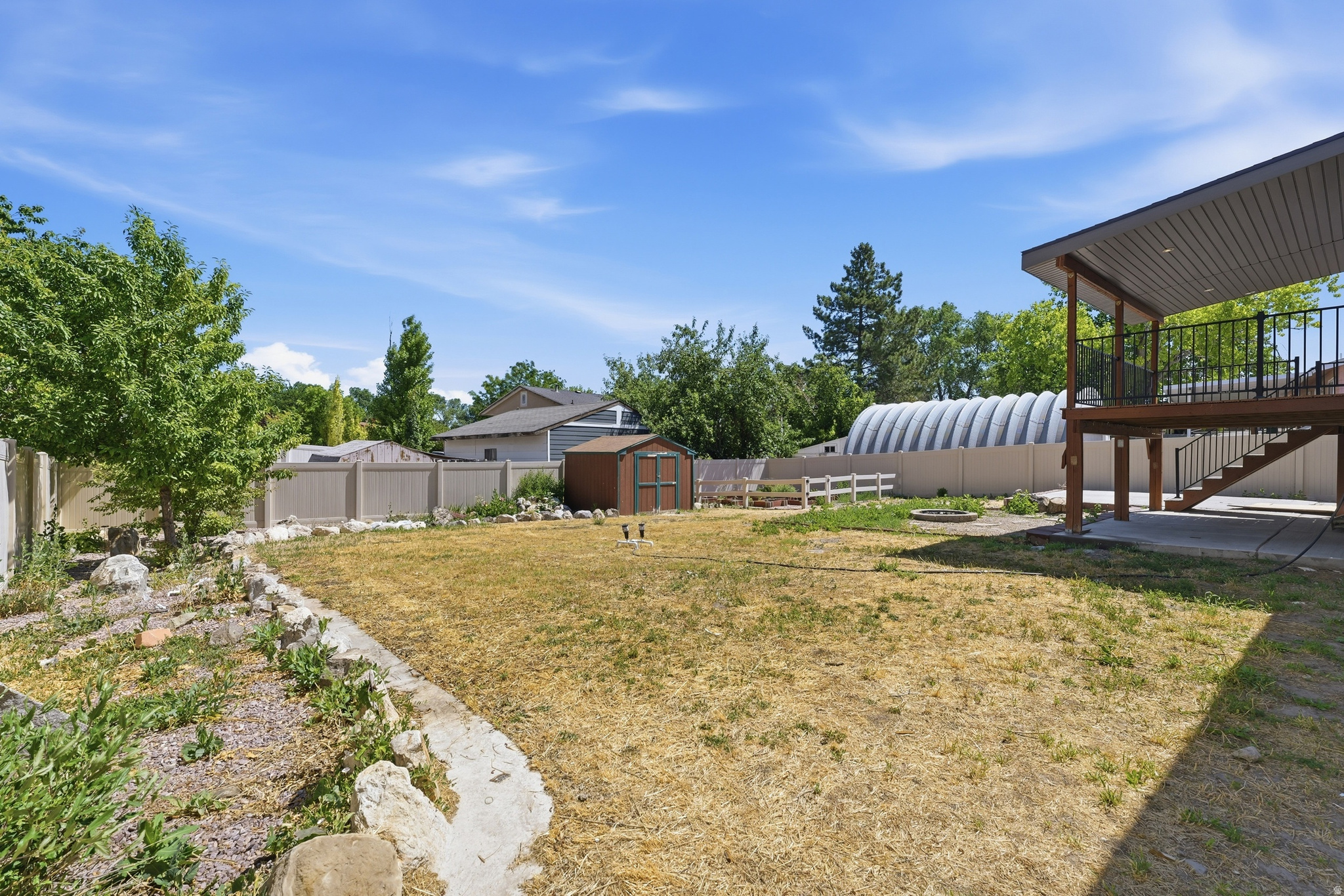 VALLEY DOWN #8 - Residential