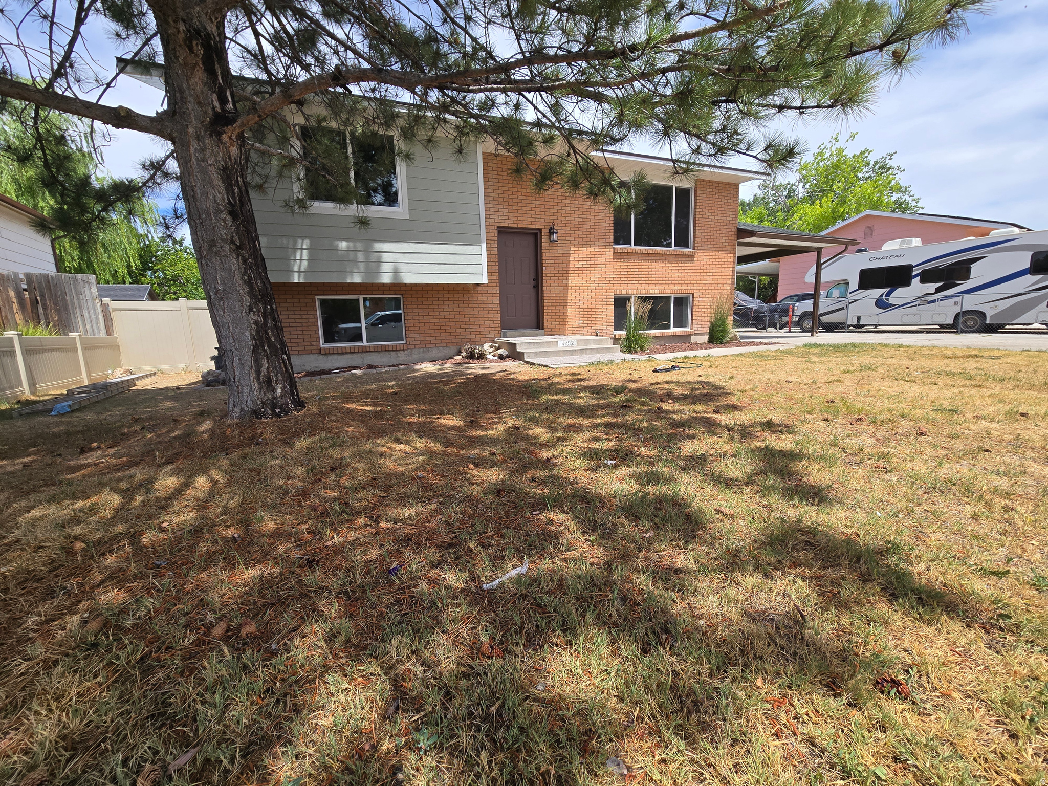 VALLEY DOWN #8 - Residential