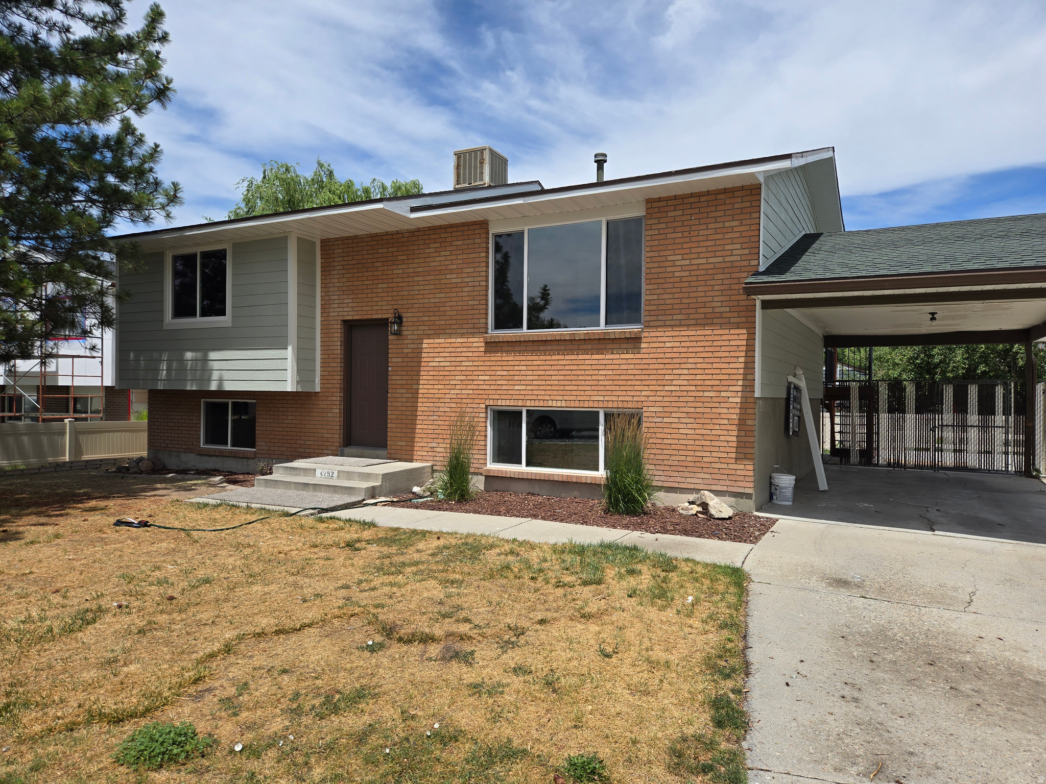 VALLEY DOWN #8 - Residential