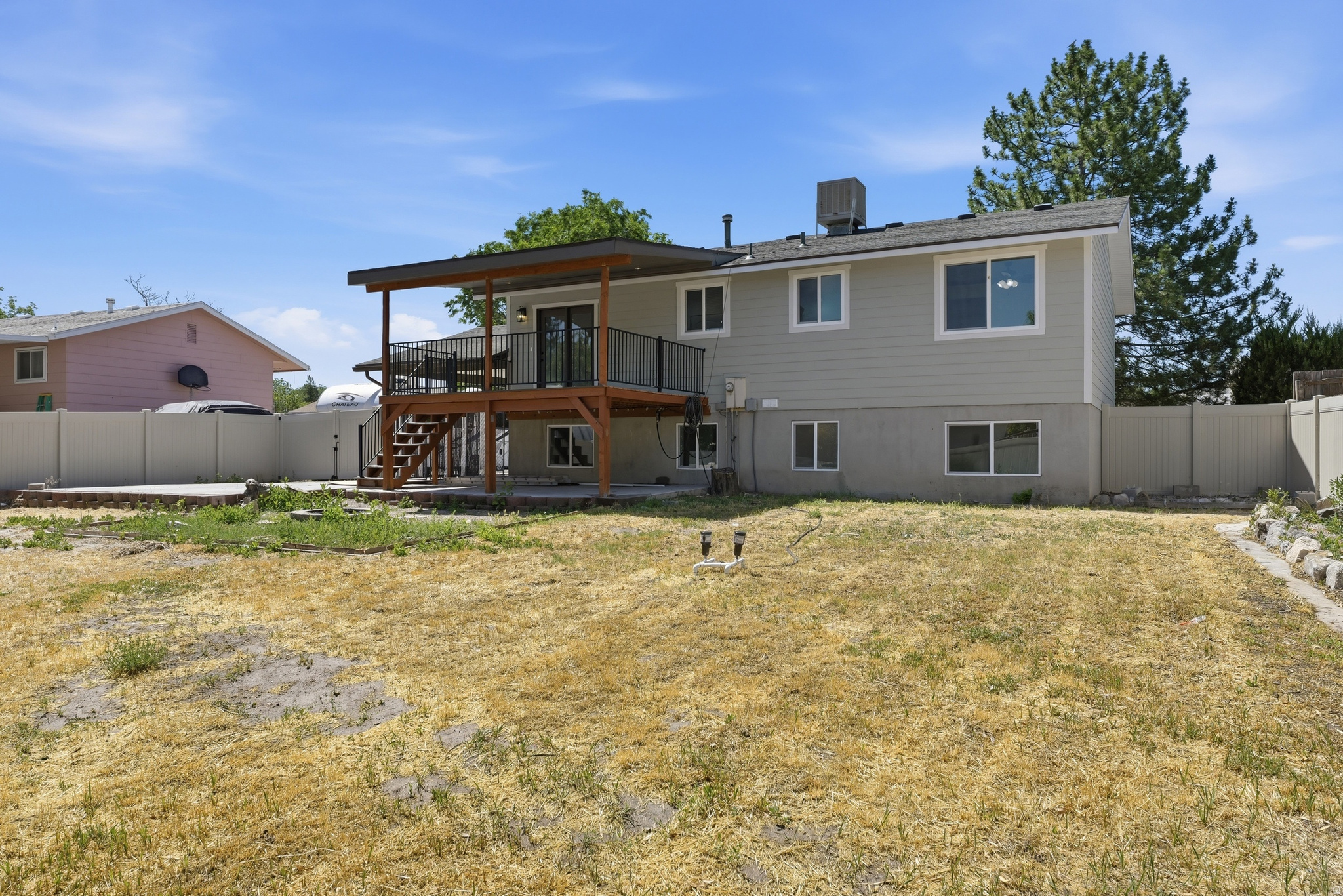 VALLEY DOWN #8 - Residential