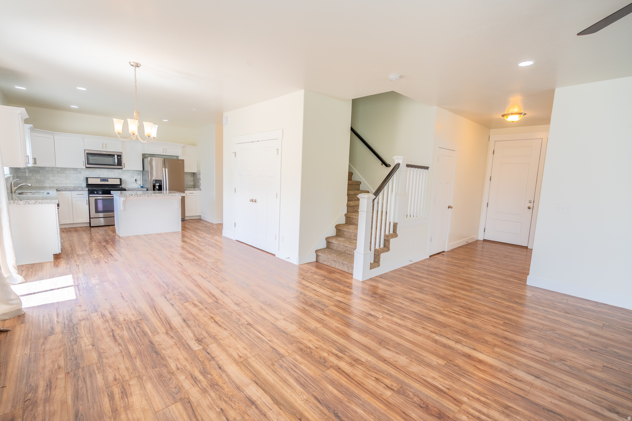 BRIDGEPORT AT WATERS EDGE - Residential