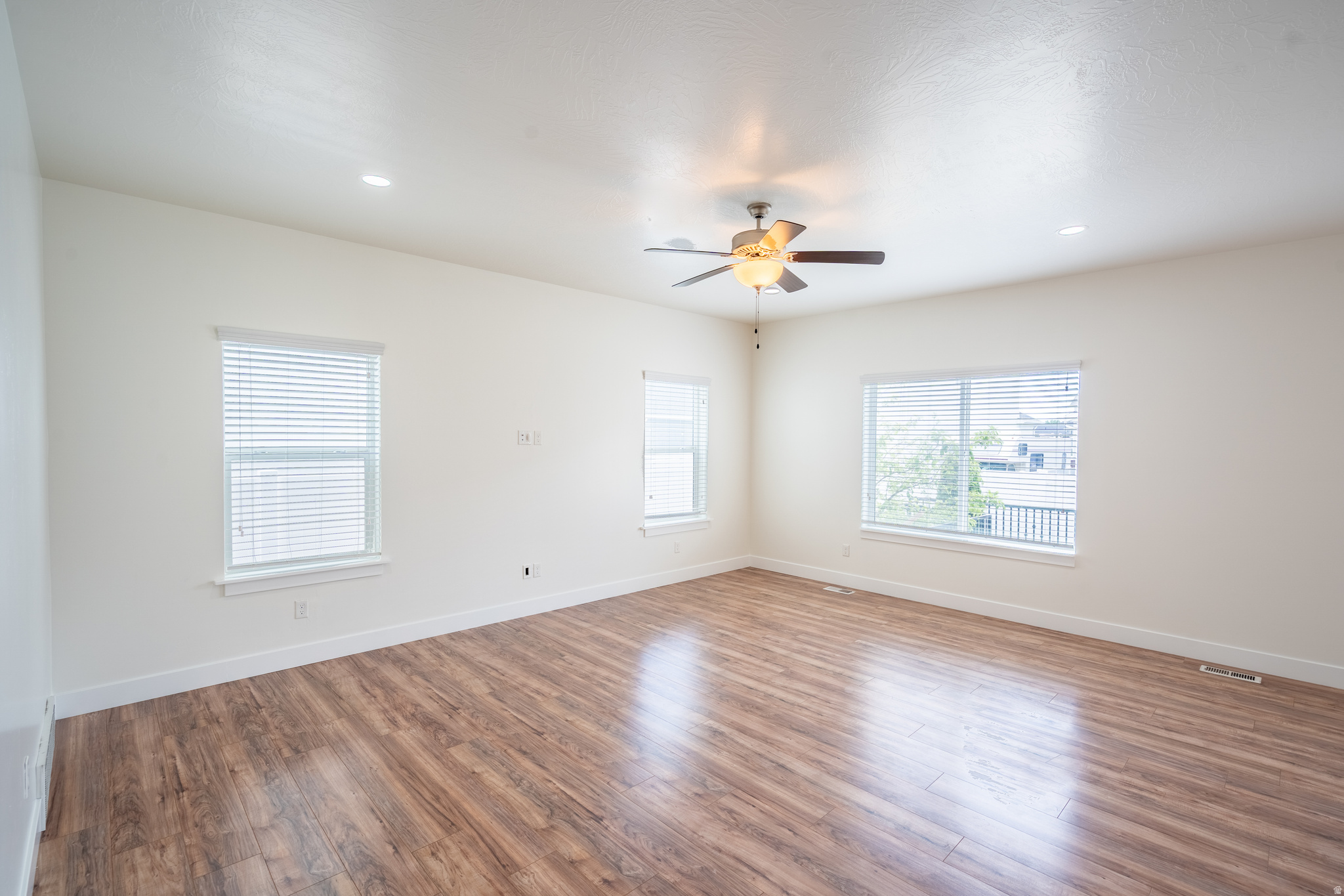 BRIDGEPORT AT WATERS EDGE - Residential