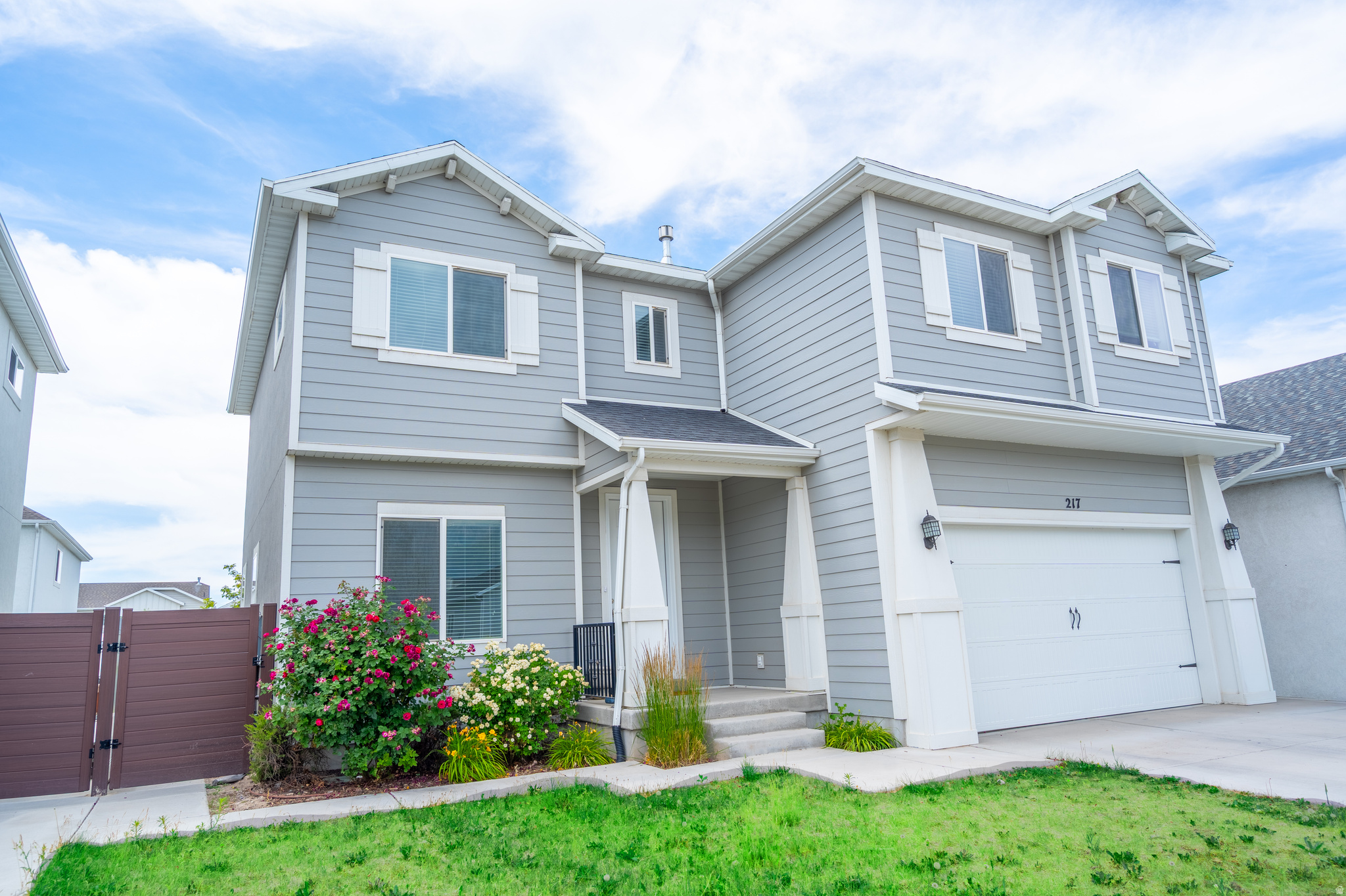 BRIDGEPORT AT WATERS EDGE - Residential