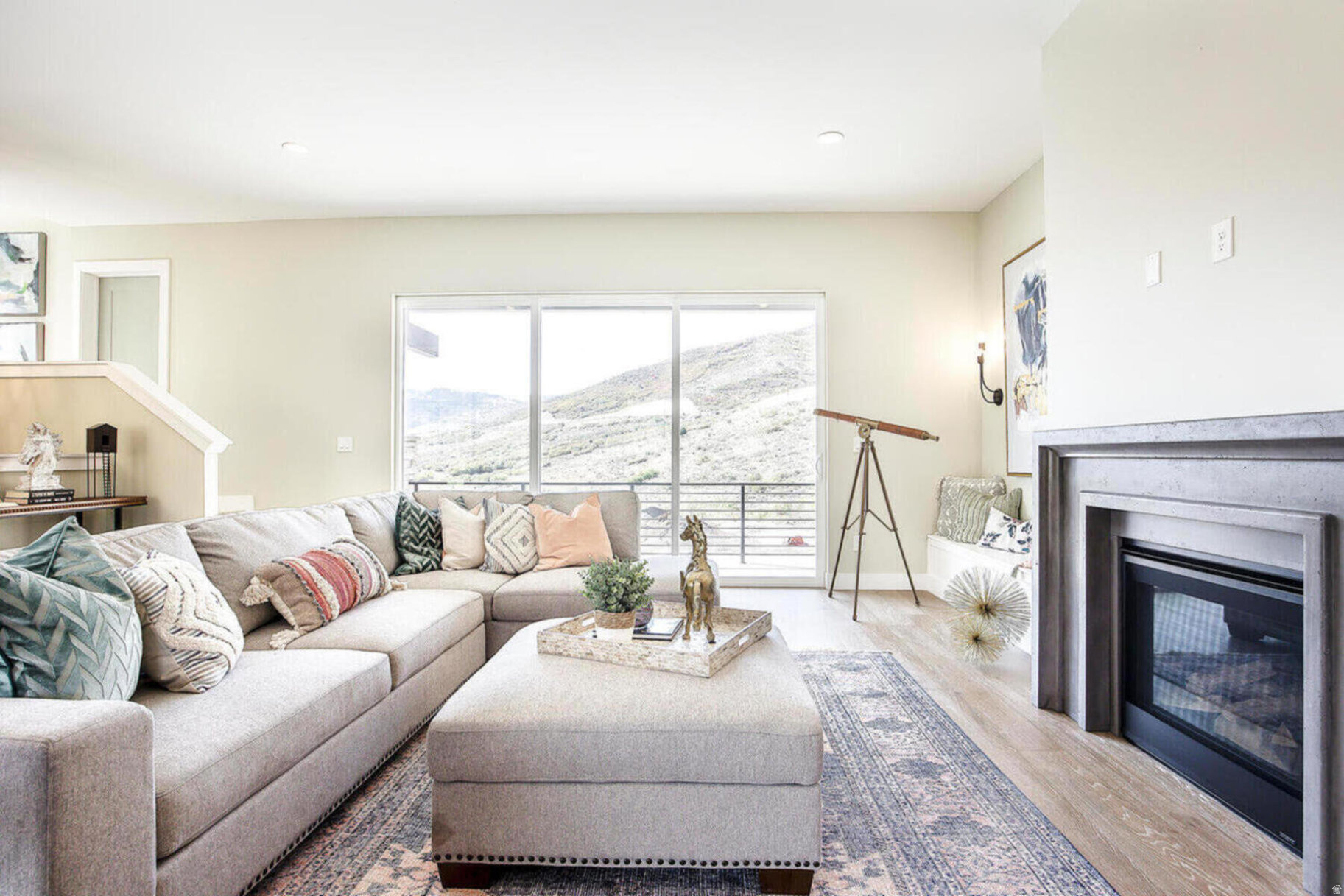 DEER SPRINGS - Residential