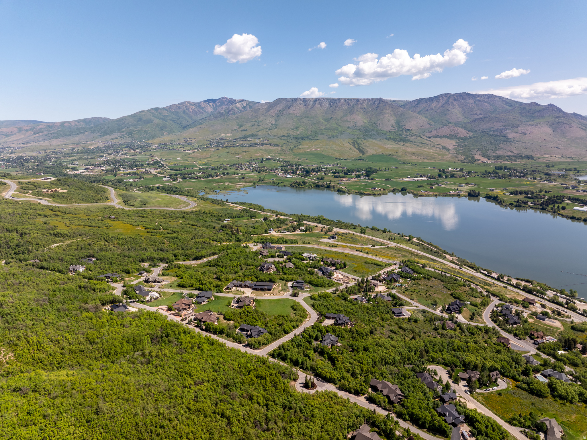 PINEVIEW OVERLOOK - Land