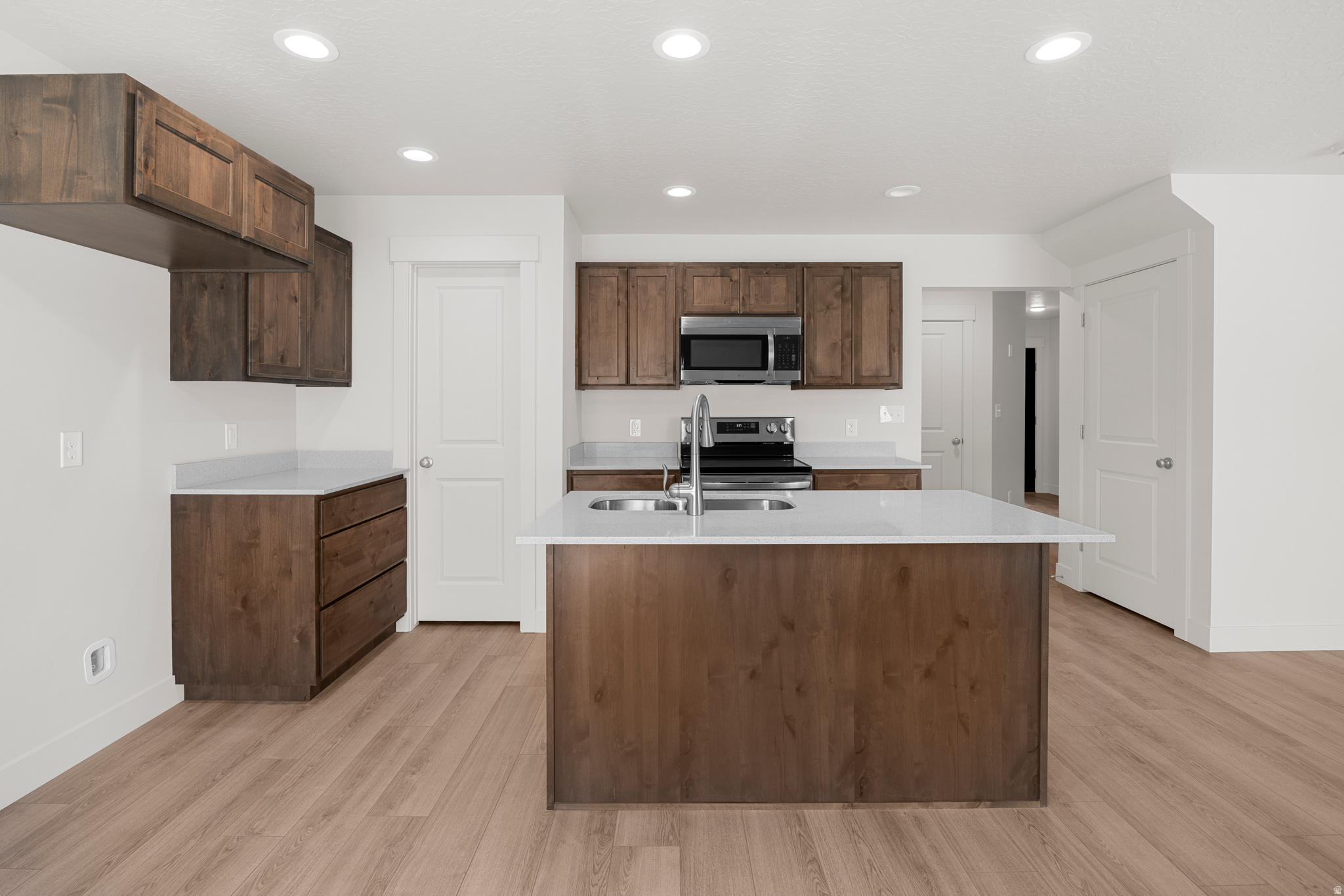 MAPLETON VILLAGE TOWNHOMES - Residential