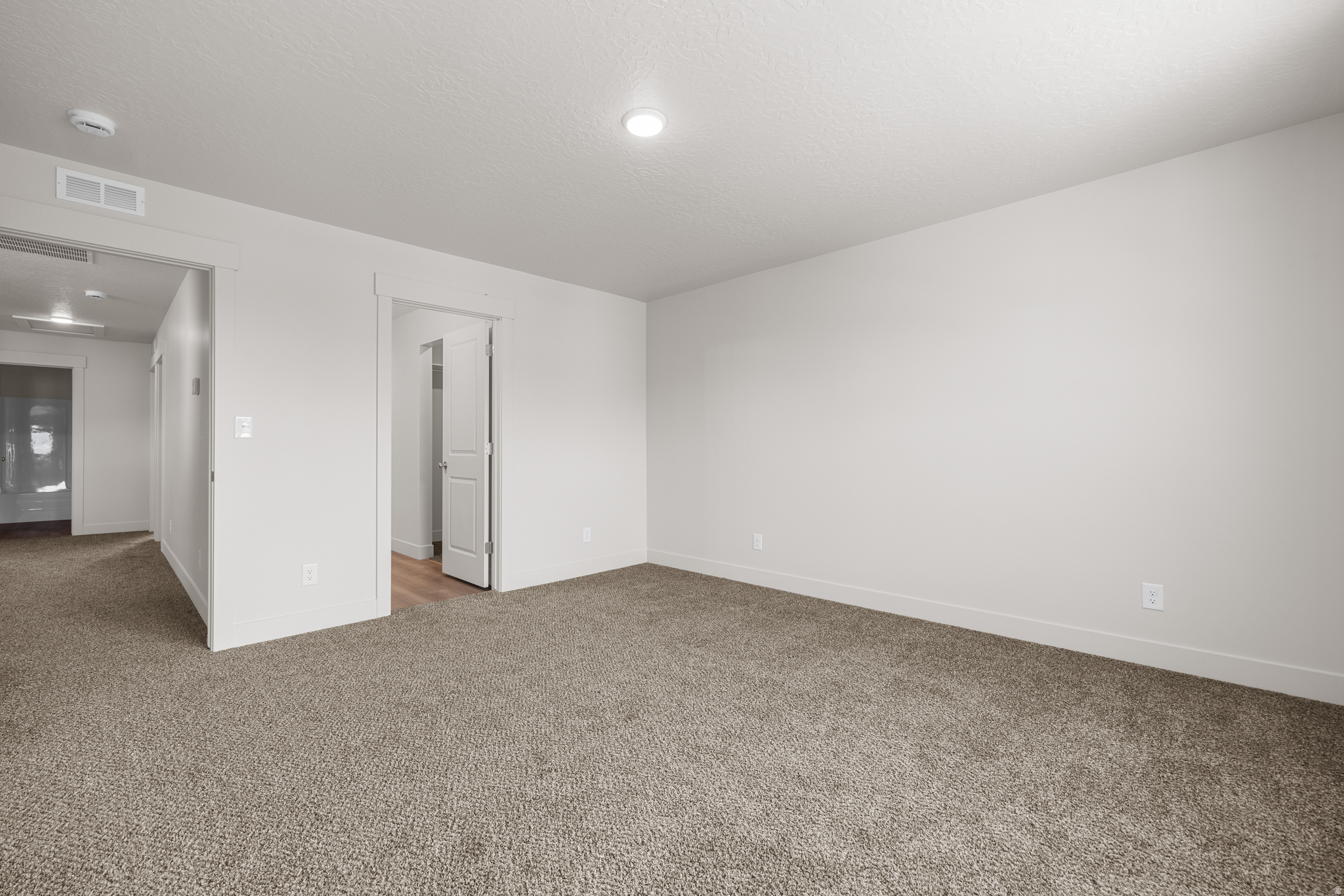 MAPLETON VILLAGE TOWNHOMES - Residential