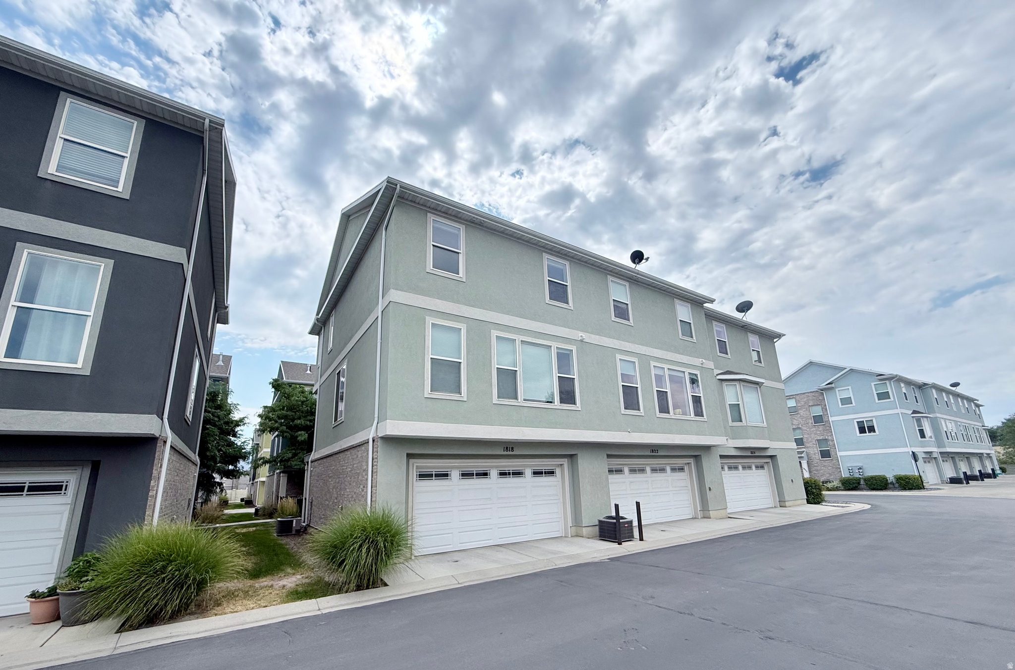 CARDON SQUARE - Residential