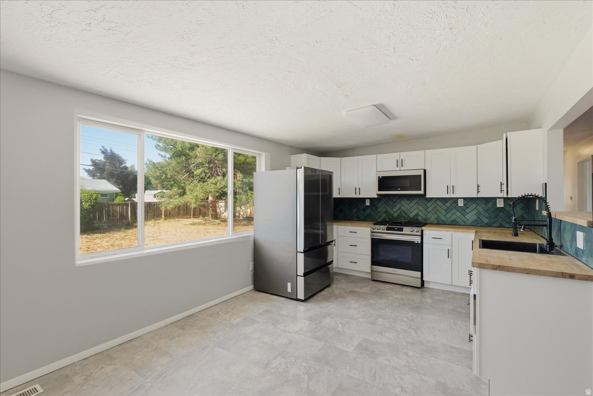 AUBURN HEIGHTS - Residential