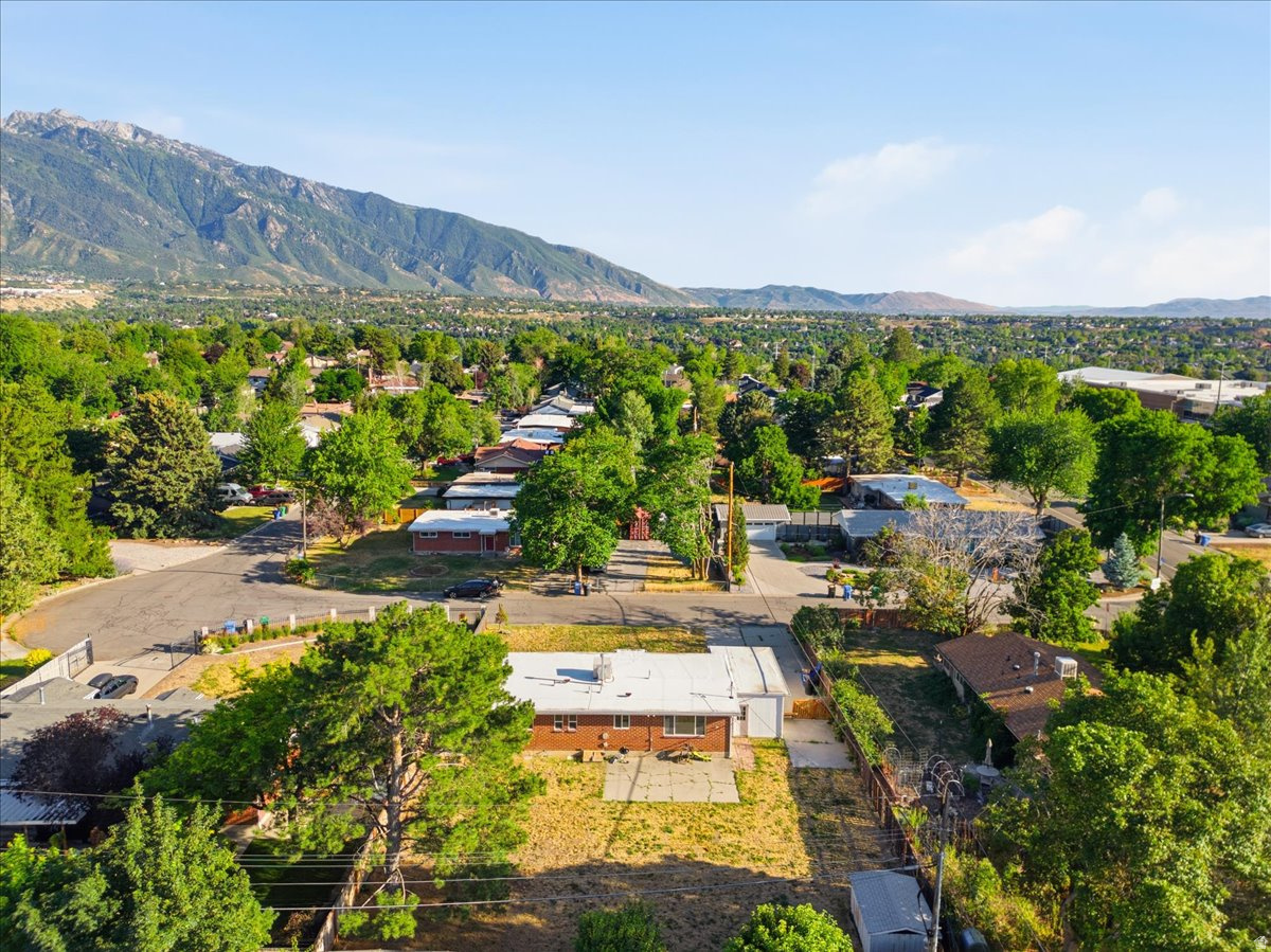 AUBURN HEIGHTS - Residential