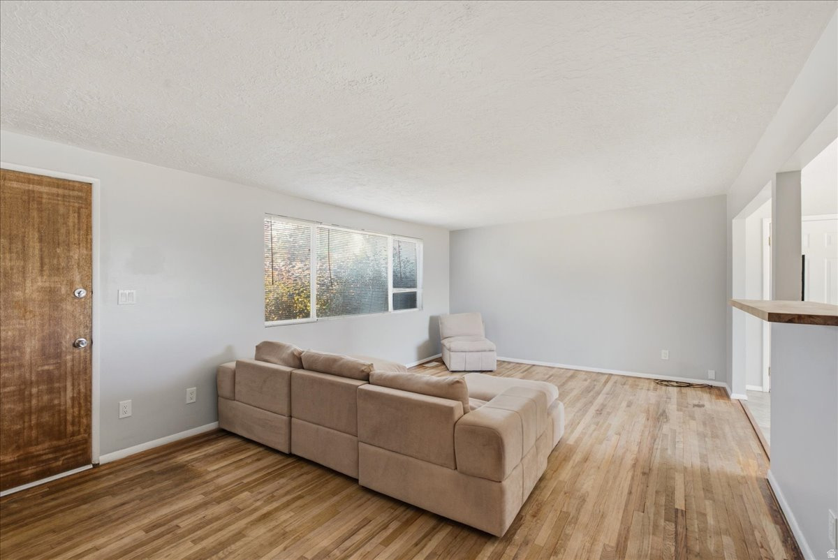 AUBURN HEIGHTS - Residential
