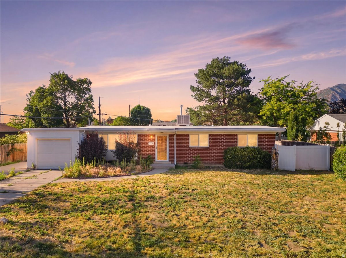 AUBURN HEIGHTS - Residential