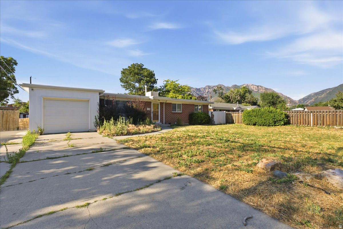 AUBURN HEIGHTS - Residential
