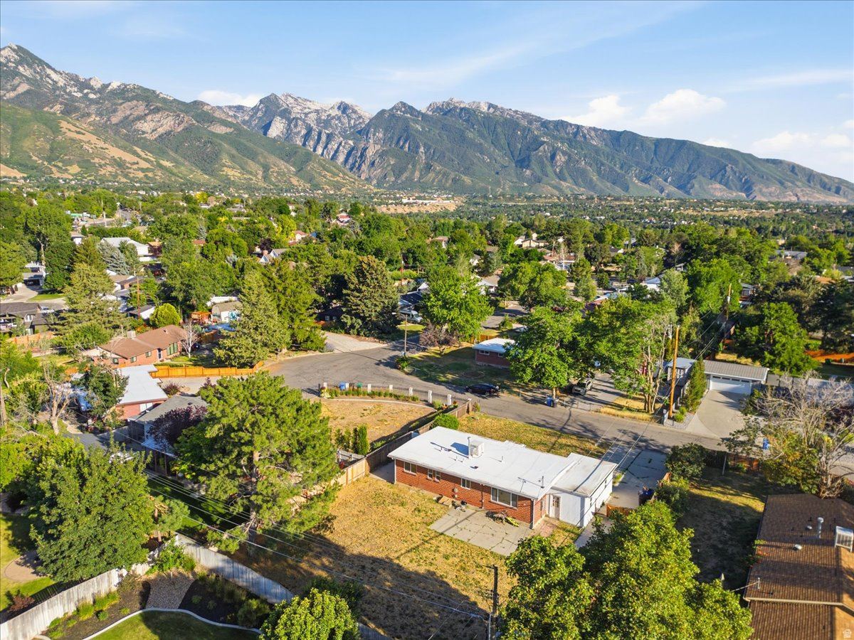 AUBURN HEIGHTS - Residential