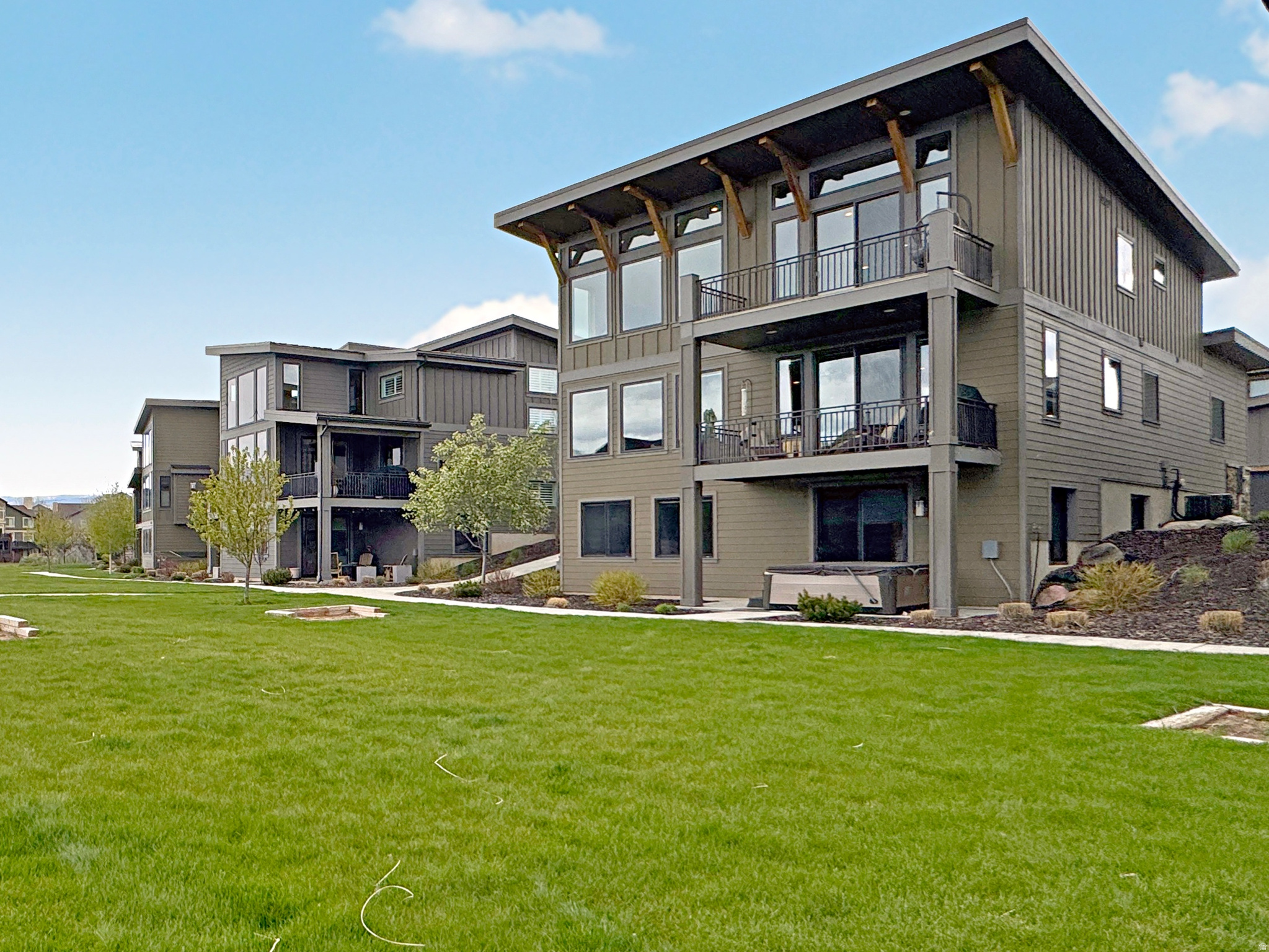 ESCAPES AT EDGEWATER - Residential