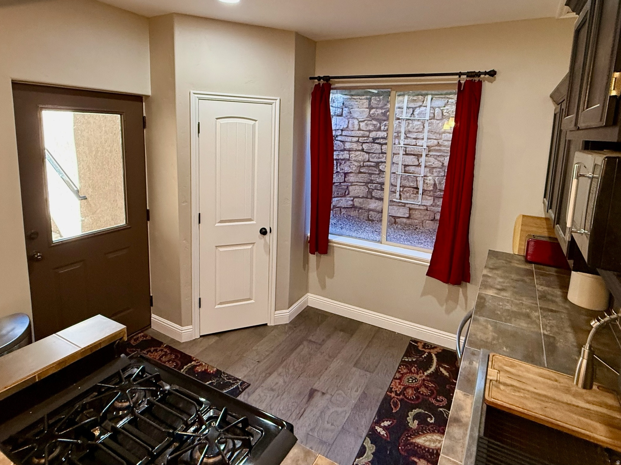 SUNCREST - Residential