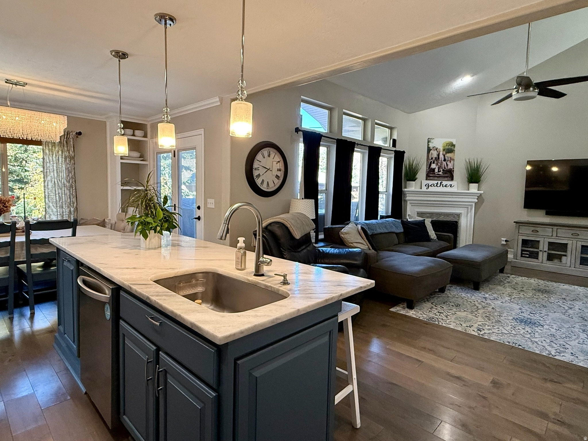 SUNCREST - Residential