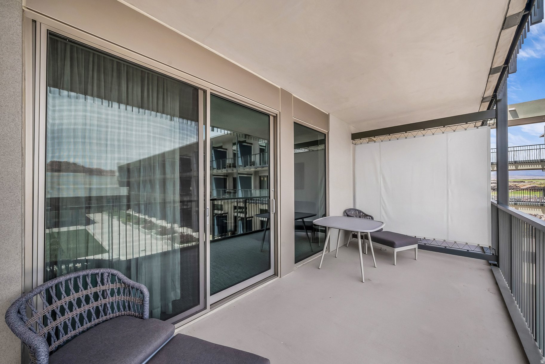 BLACK DESERT RESORT - Residential