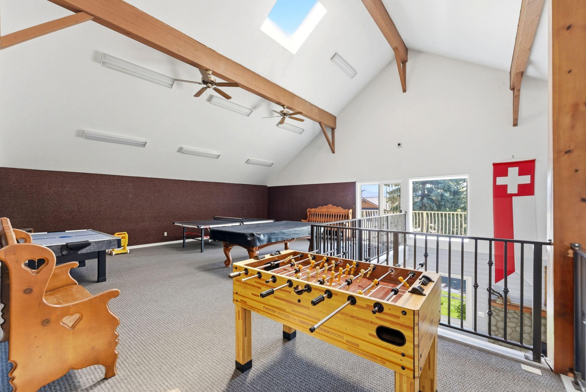 SWISS OAKS CONDOMINIUMS - Residential Lease
