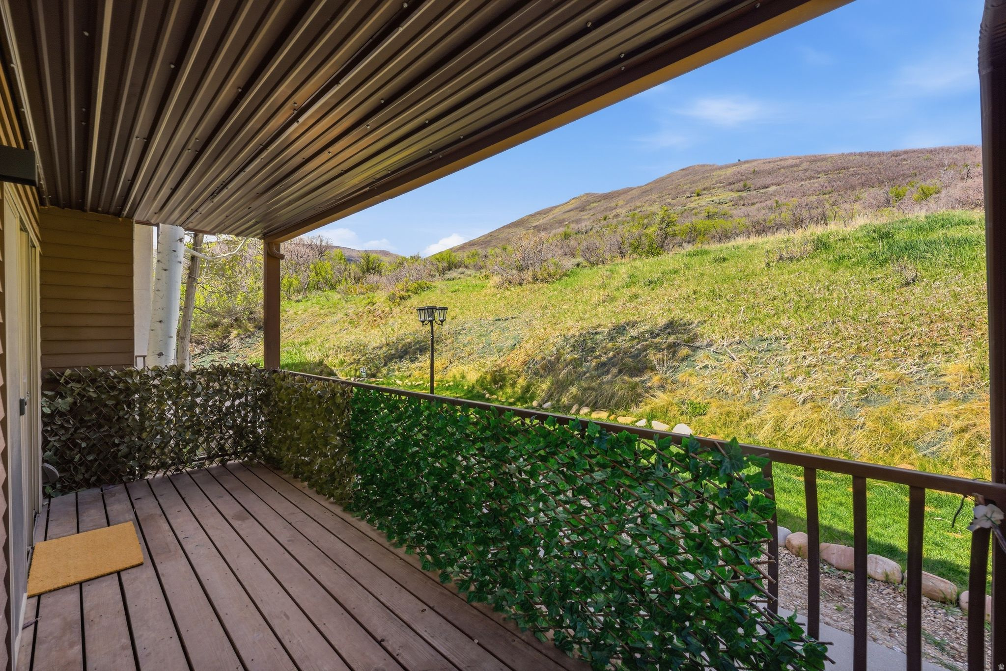 SWISS OAKS CONDOMINIUMS - Residential Lease
