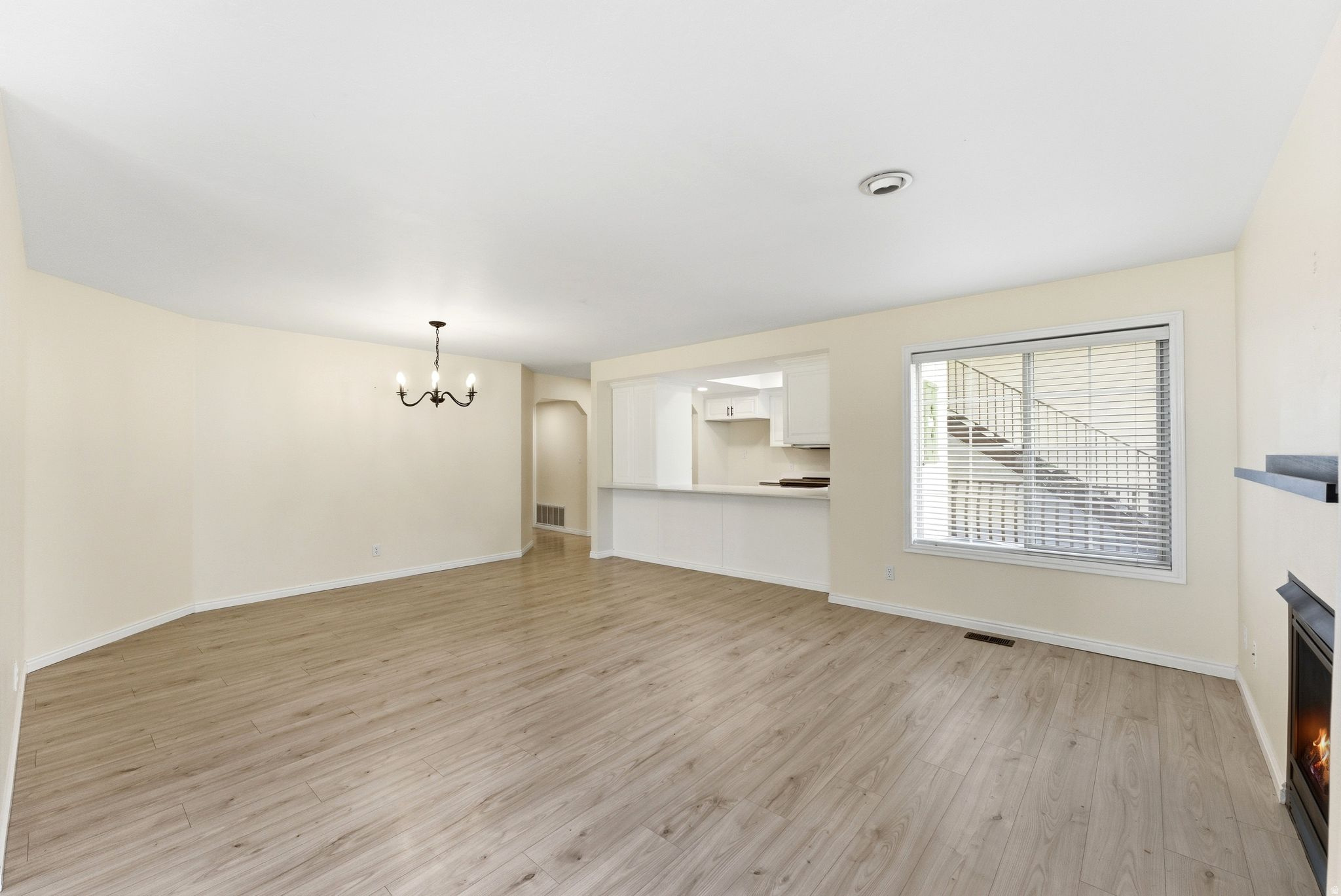 SWISS OAKS CONDOMINIUMS - Residential Lease
