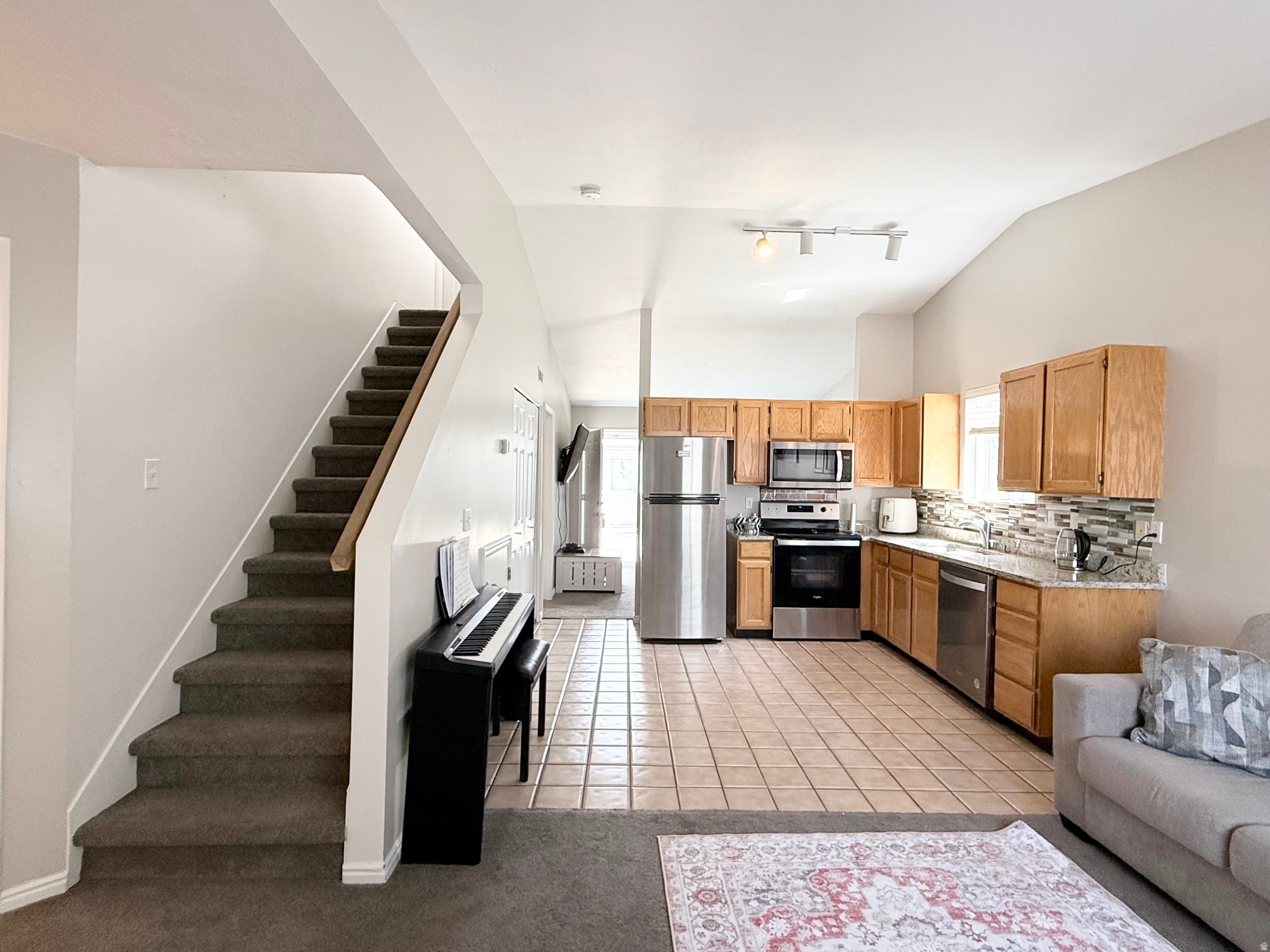 MURRAY OAKS CONDM - Residential