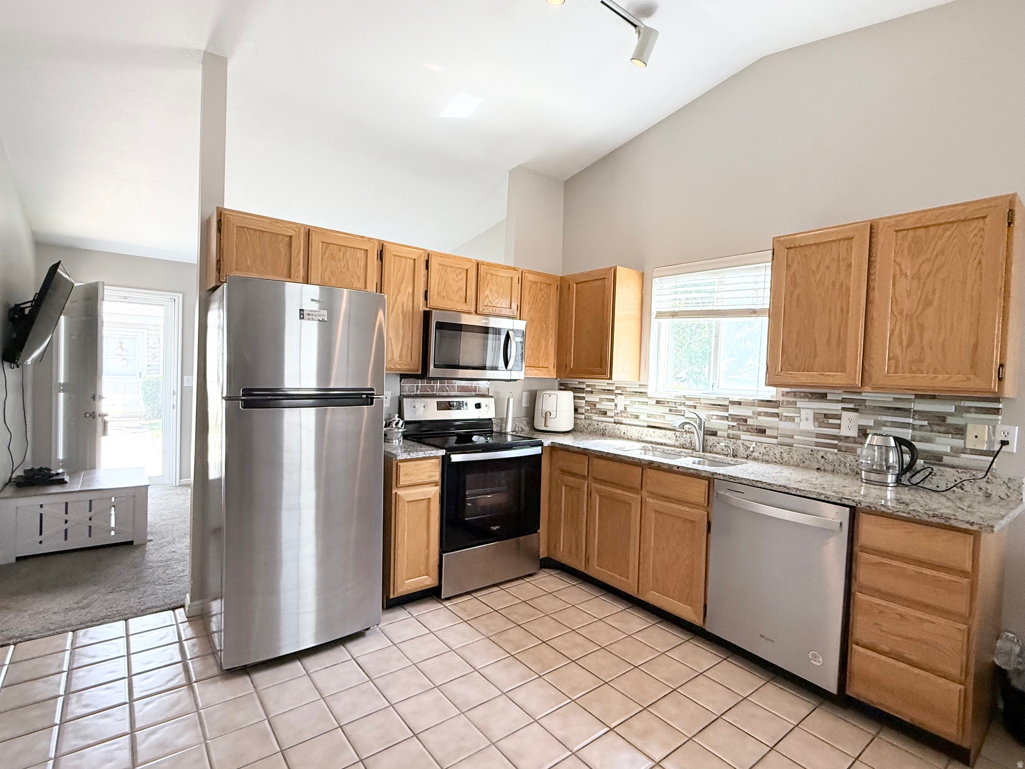 MURRAY OAKS CONDM - Residential