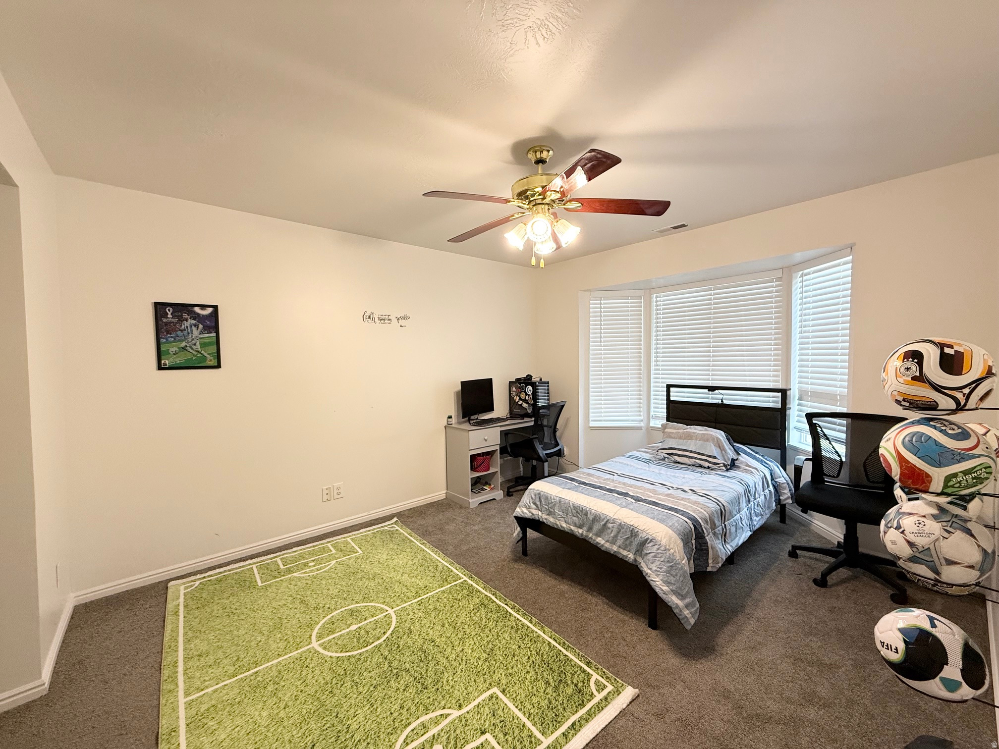 MURRAY OAKS CONDM - Residential