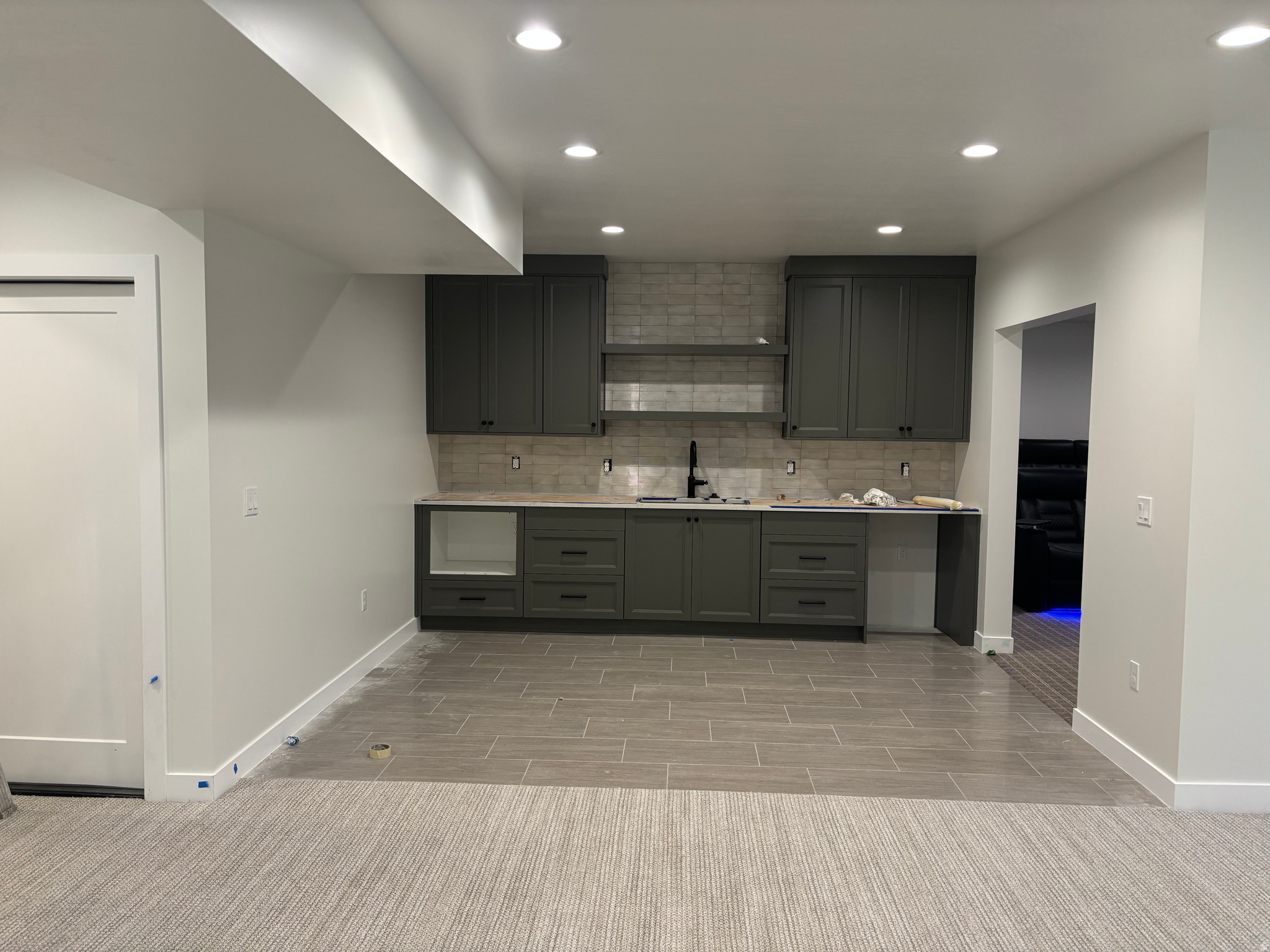 BEACON POINTE - Residential