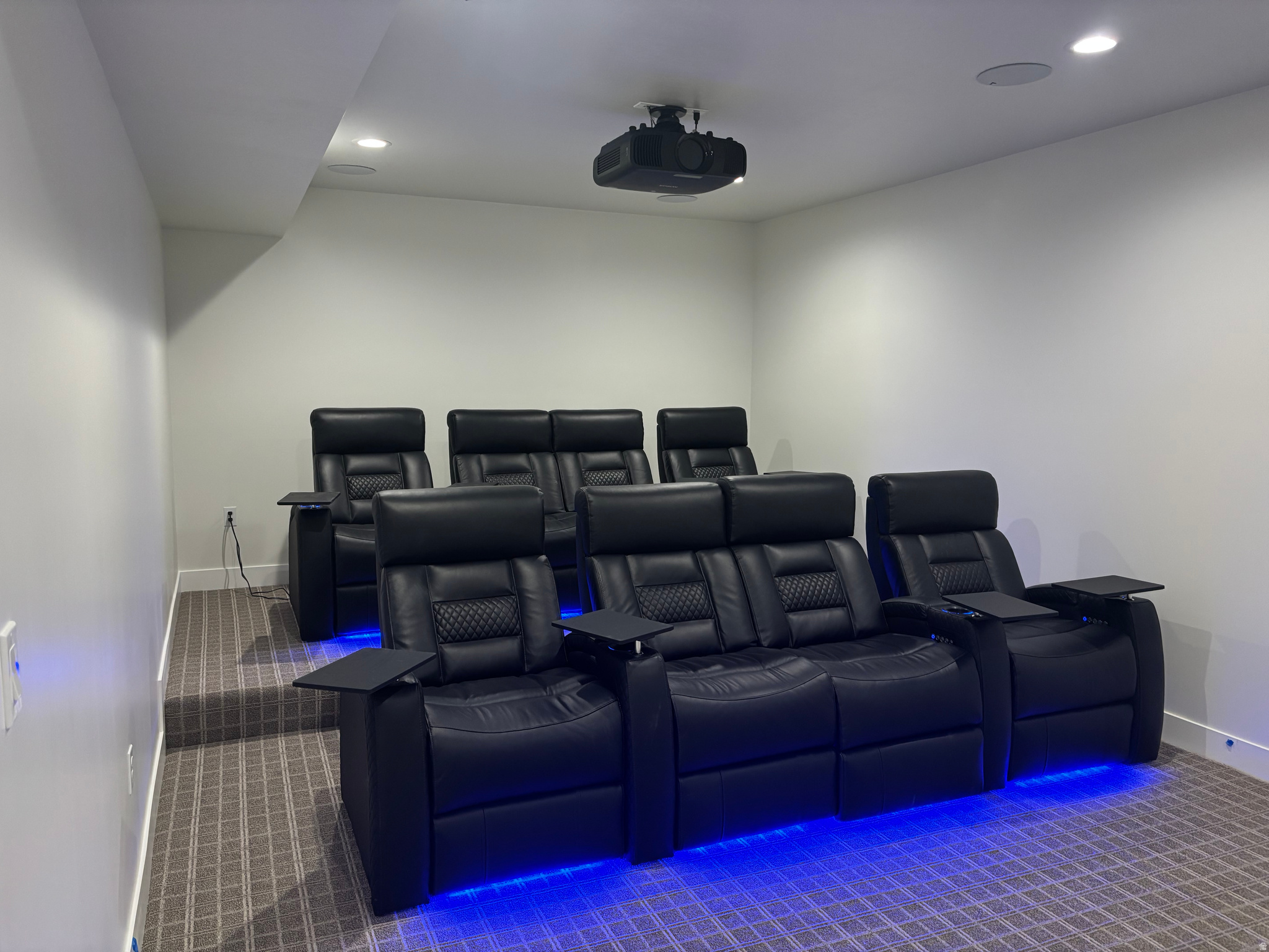 BEACON POINTE - Residential