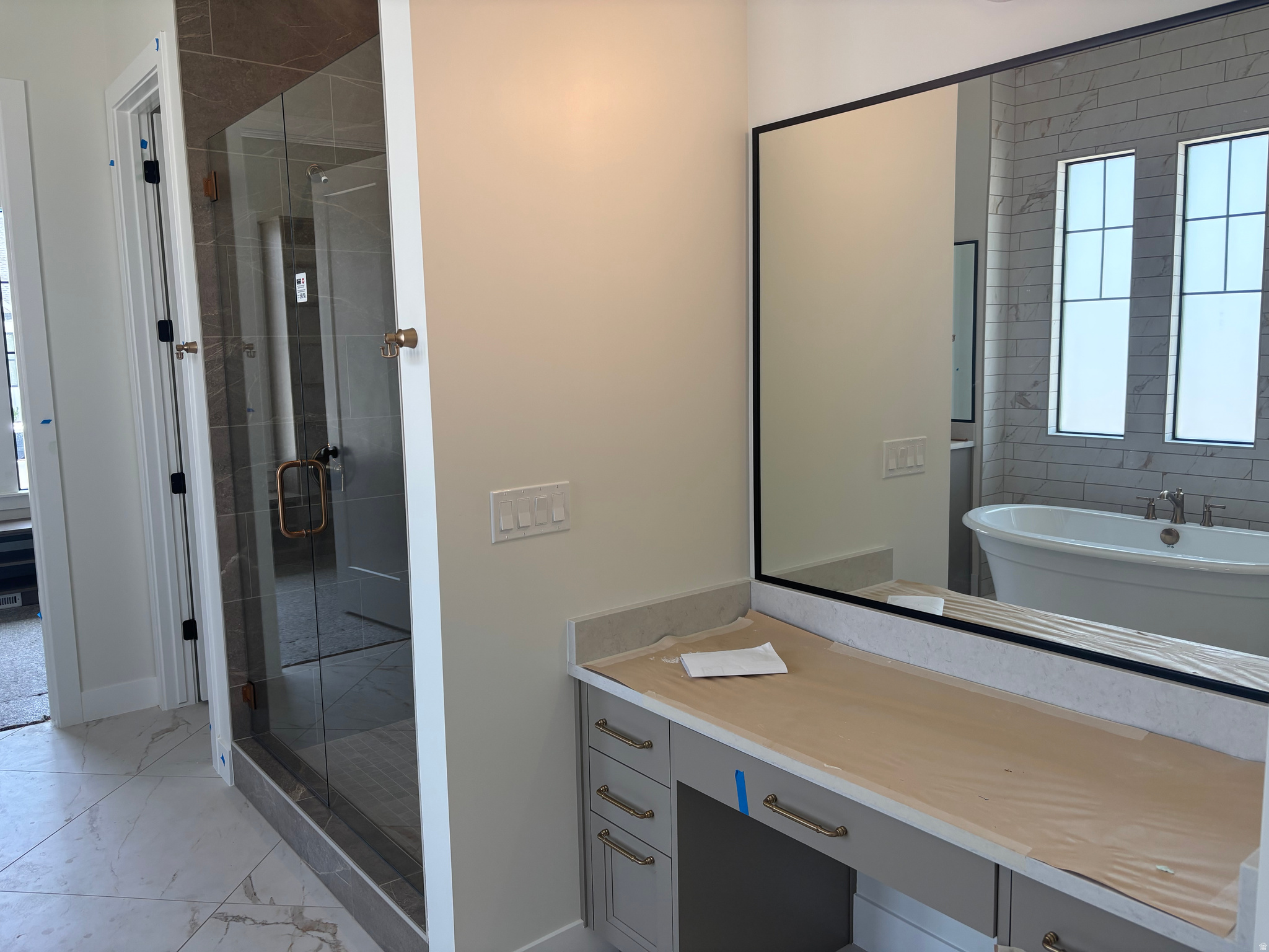 BEACON POINTE - Residential