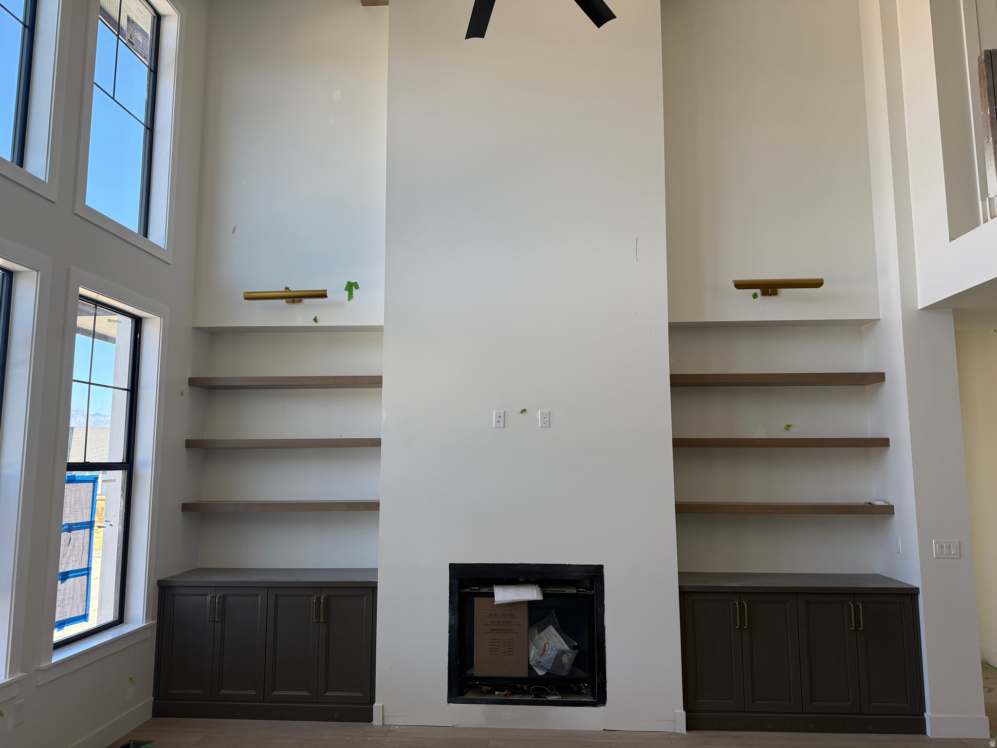 BEACON POINTE - Residential