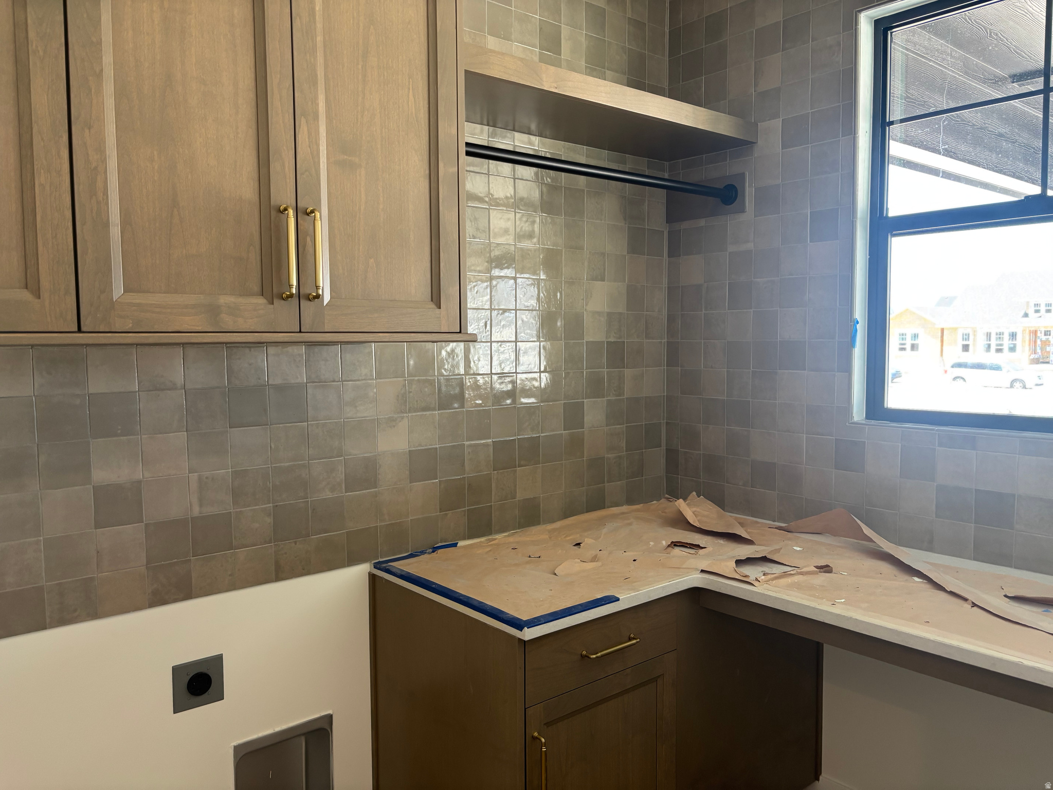 BEACON POINTE - Residential