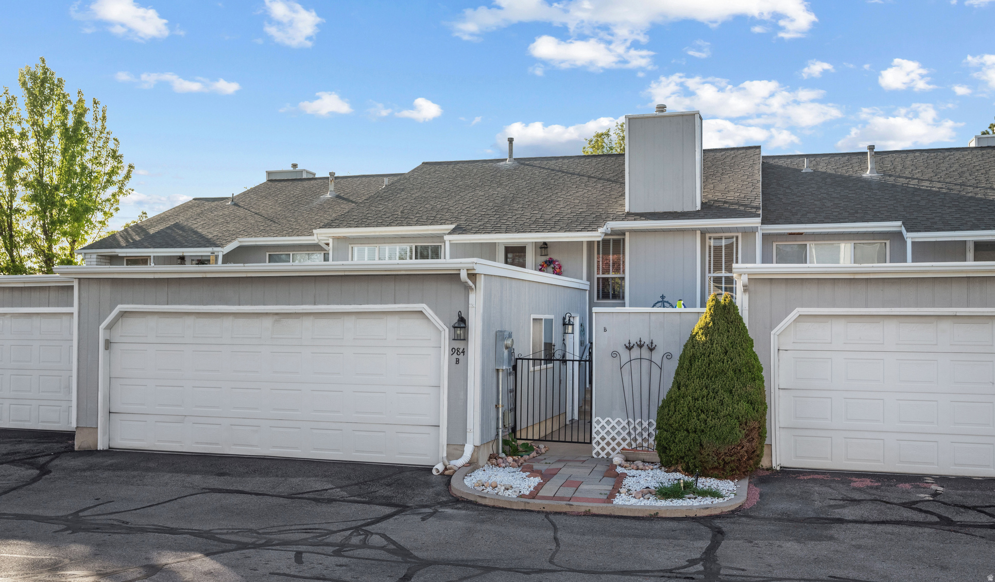 SUNSET HILLS - Residential
